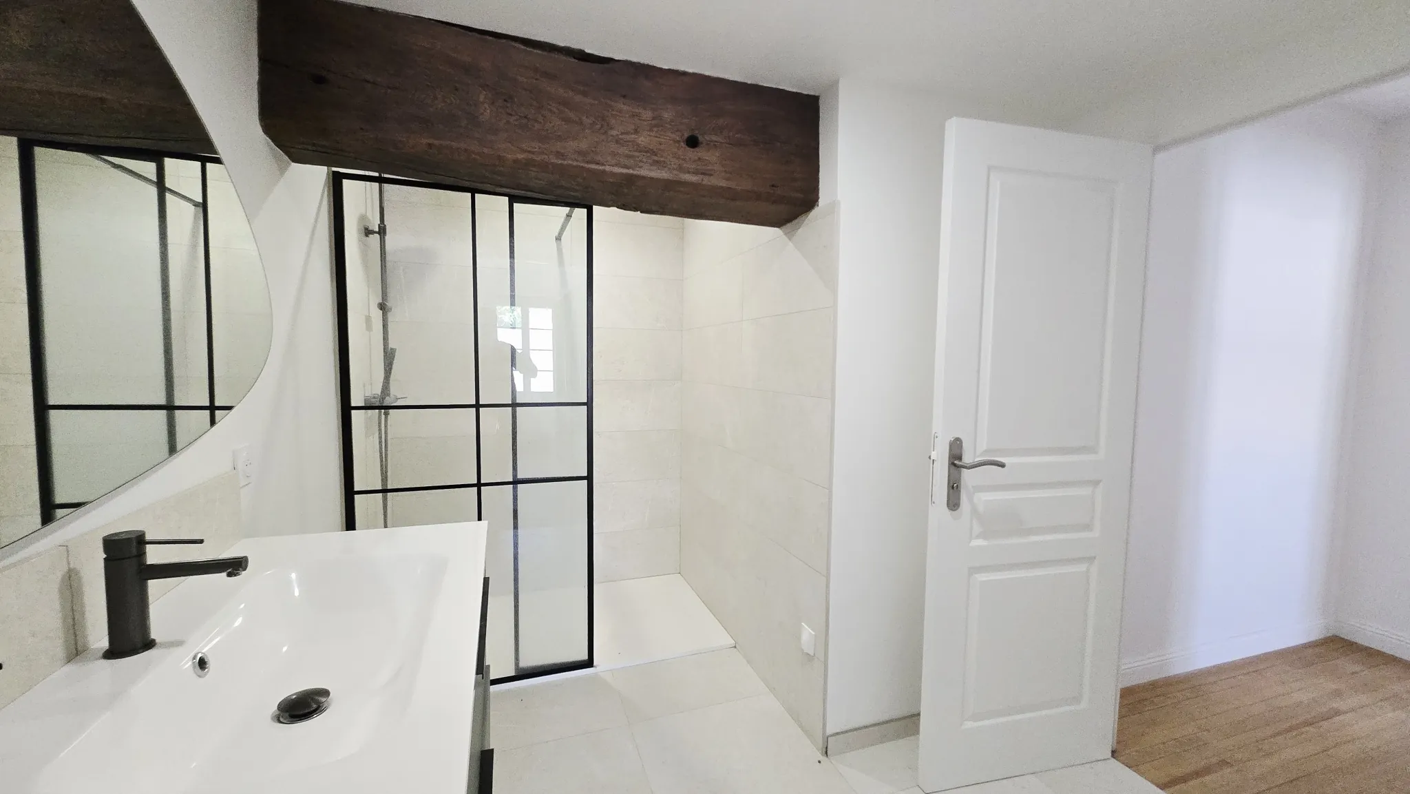 Maison en pierre de 110 m² à Puisseguin avec cour et potentiel d’extension 