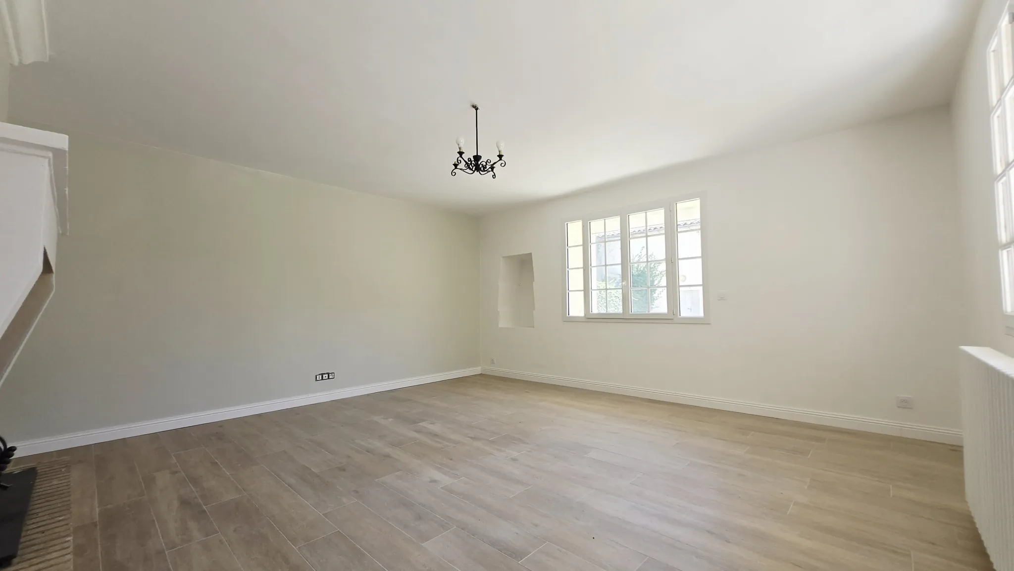 Maison en pierre de 110 m² à Puisseguin avec cour et potentiel d’extension 