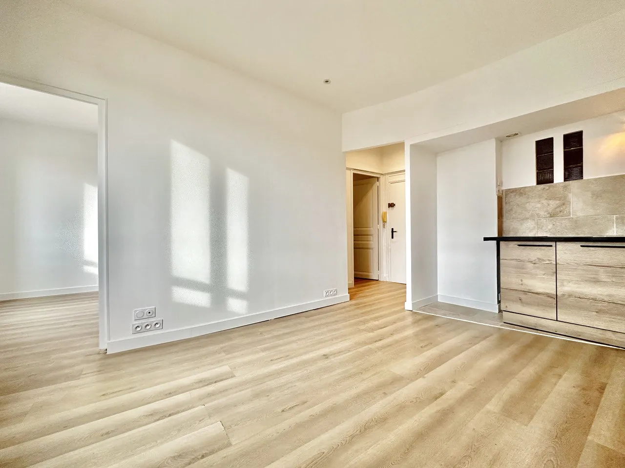 Appartement T2 rénové de 34,6 m² à La Seyne-sur-Mer avec vue dégagée