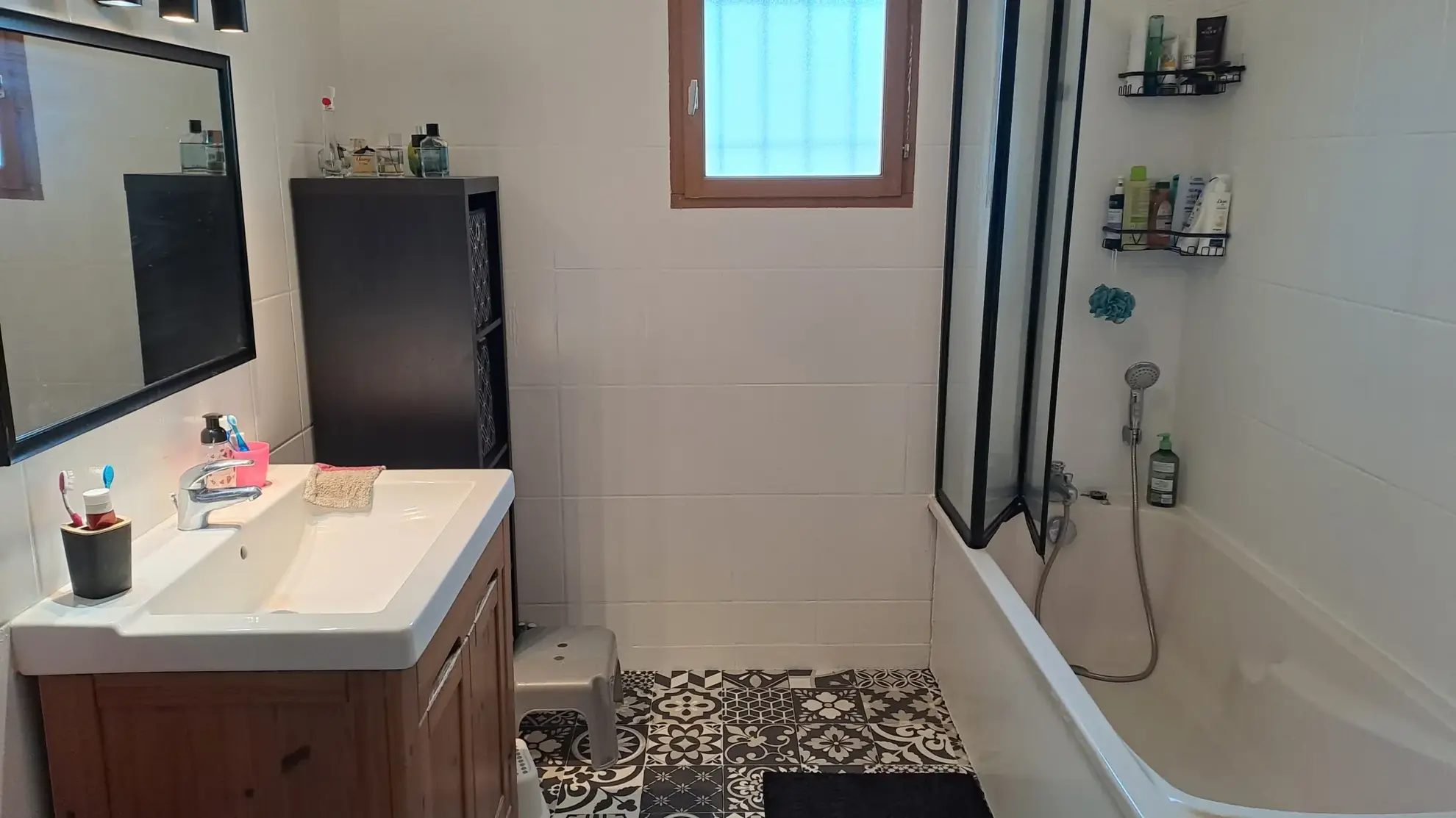 Maison familiale de 142 m² avec 4 chambres et grand terrain à La Celle Saint Cyr 