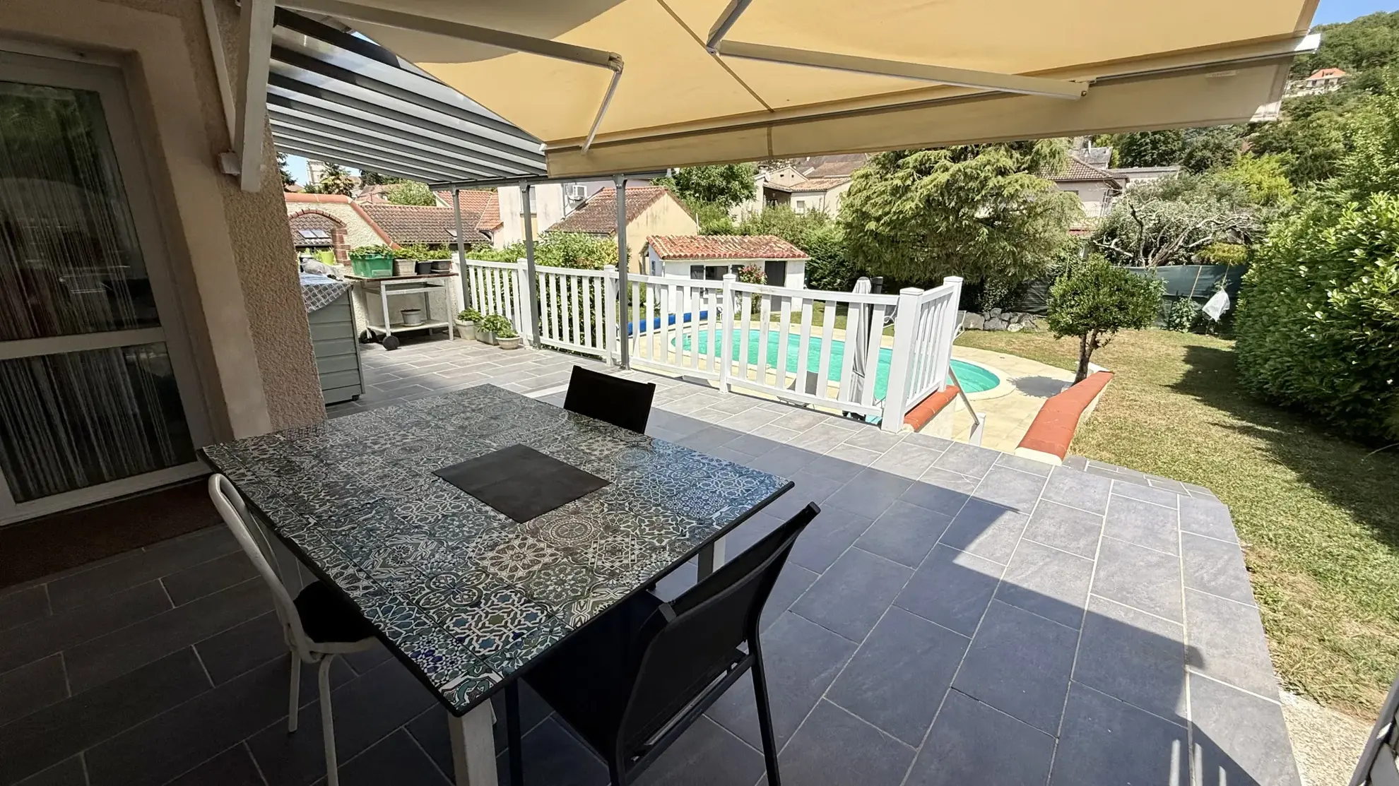 Maison avec piscine, loft indépendant et jardin à Souillac - Quartier calme 