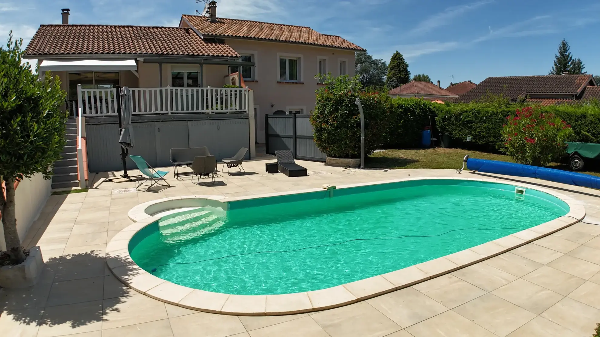 Maison avec piscine, loft indépendant et jardin à Souillac - Quartier calme 
