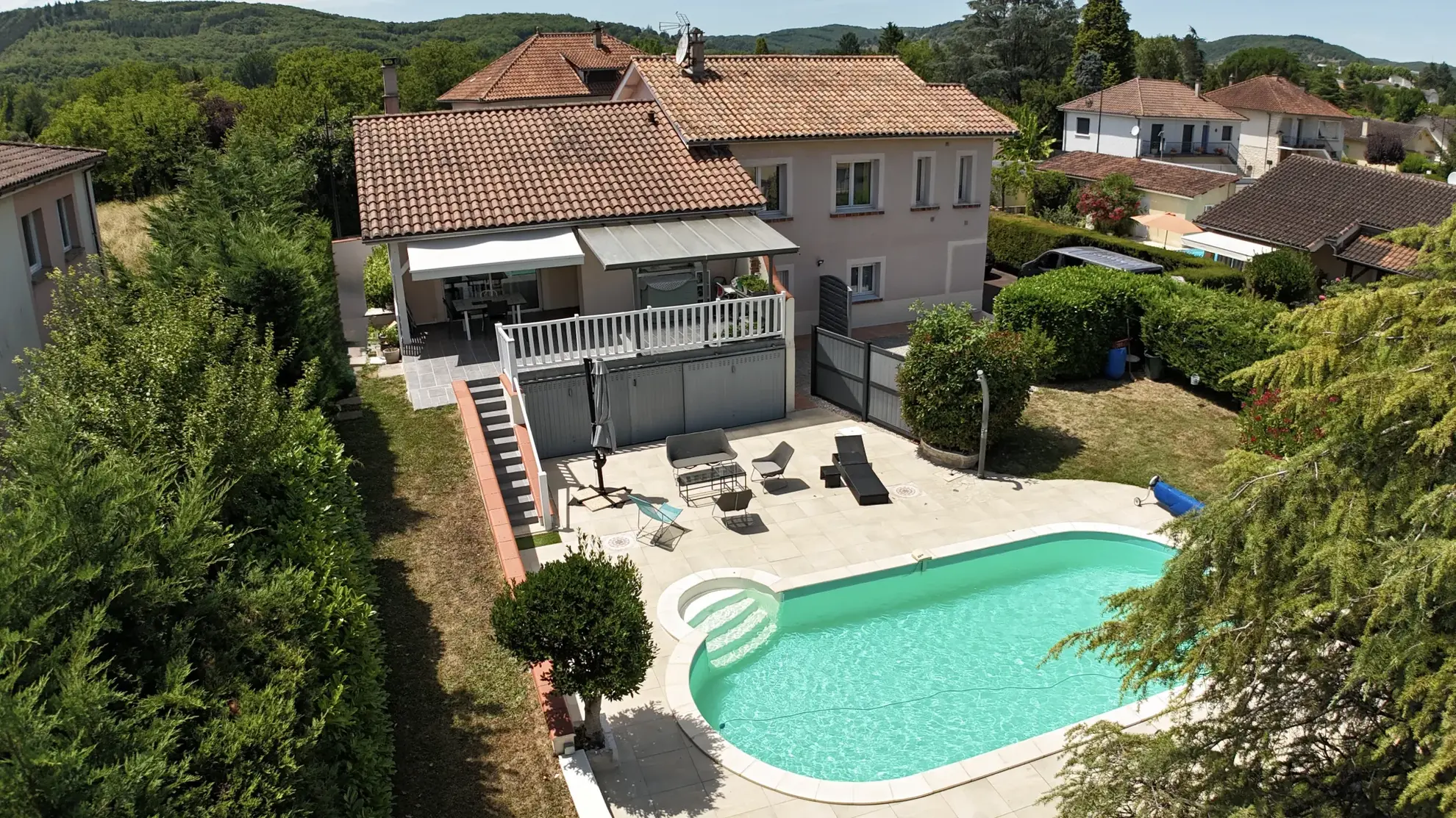 Maison avec piscine, loft indépendant et jardin à Souillac - Quartier calme