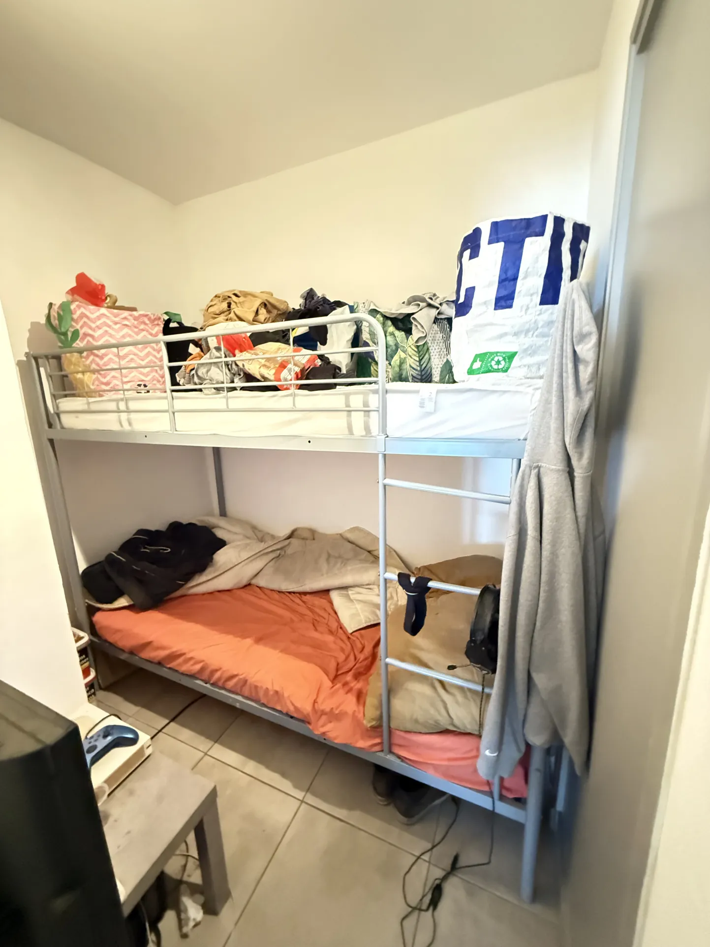 Studio cabine entièrement rénové avec vue sur mer à Le Barcarès – Résidence calme 