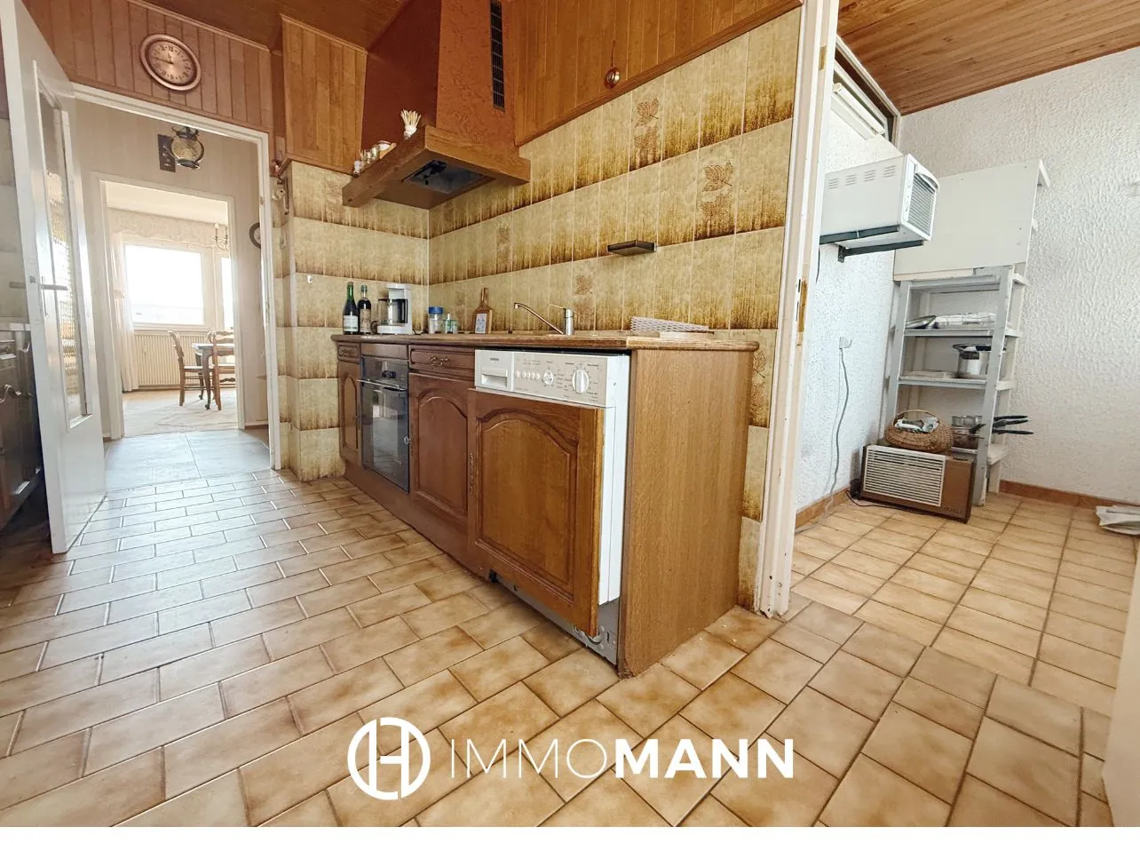 Bel appartement lumineux de 91 m² avec balcon, cave et parking à Hoenheim près de Strasbourg 