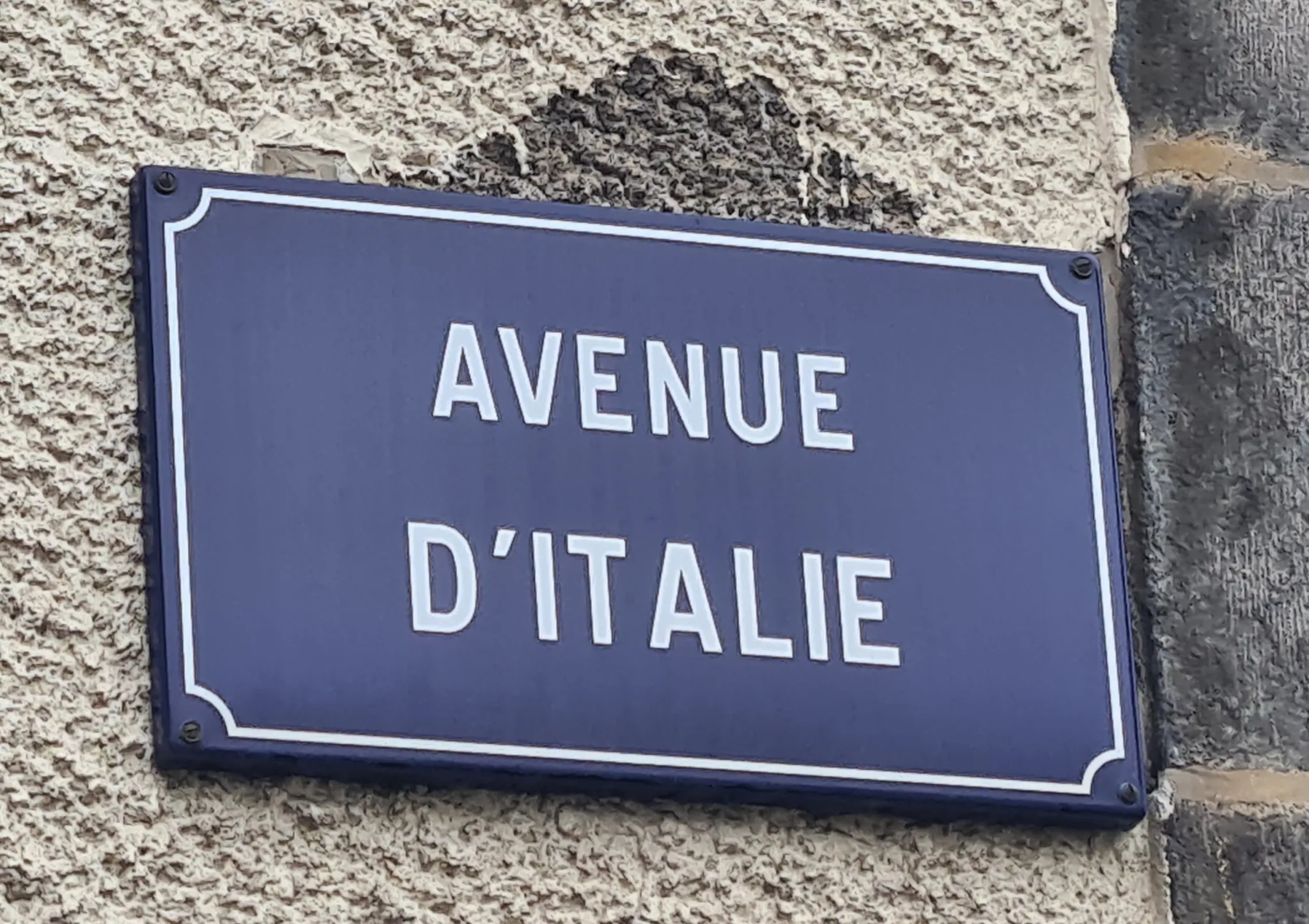 Appartement F4 lumineux à Clermont-Ferrand proche facultés et transports 