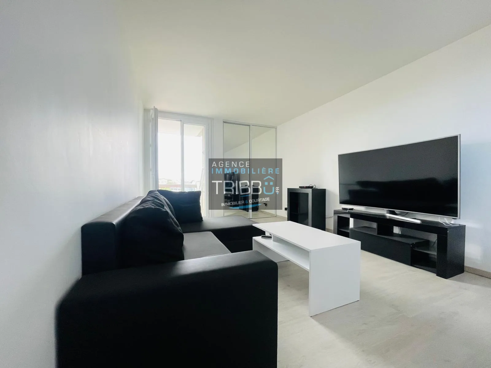 Appartement T2 rénové avec balcon et parking à Perpignan 