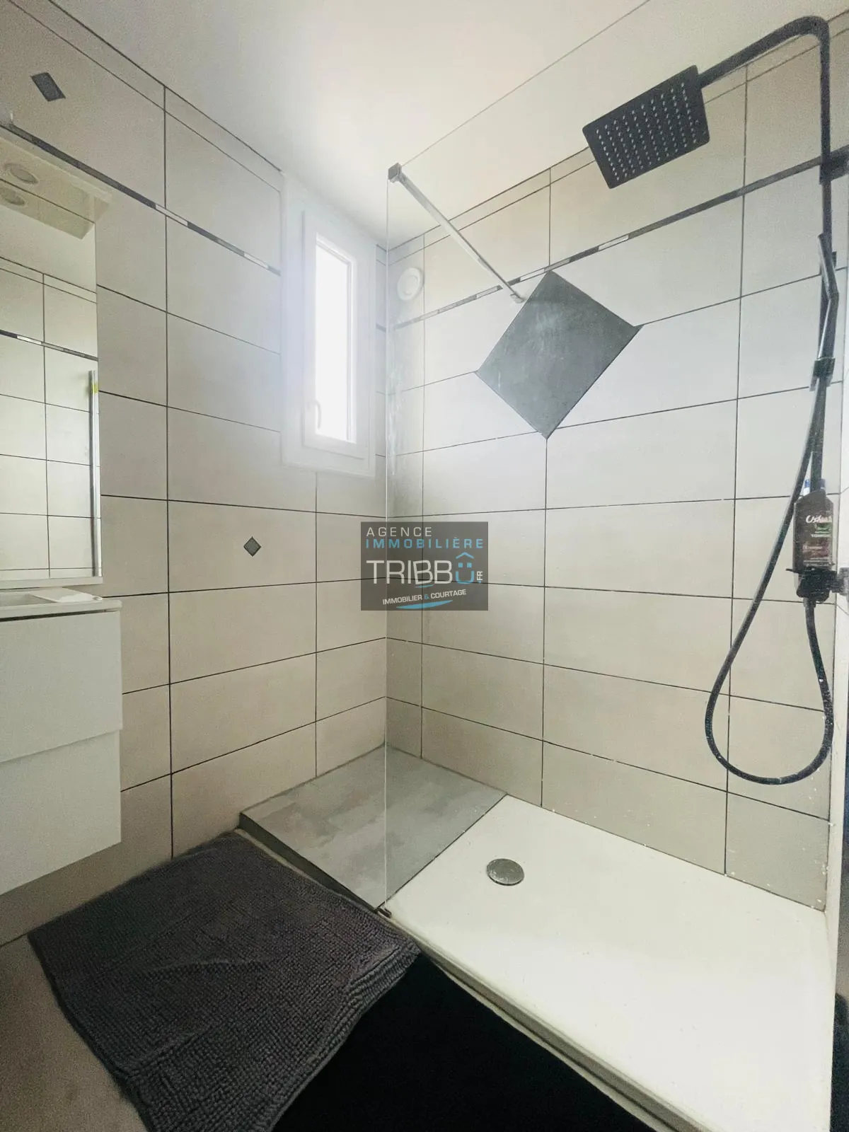 Appartement T2 rénové avec balcon et parking à Perpignan 