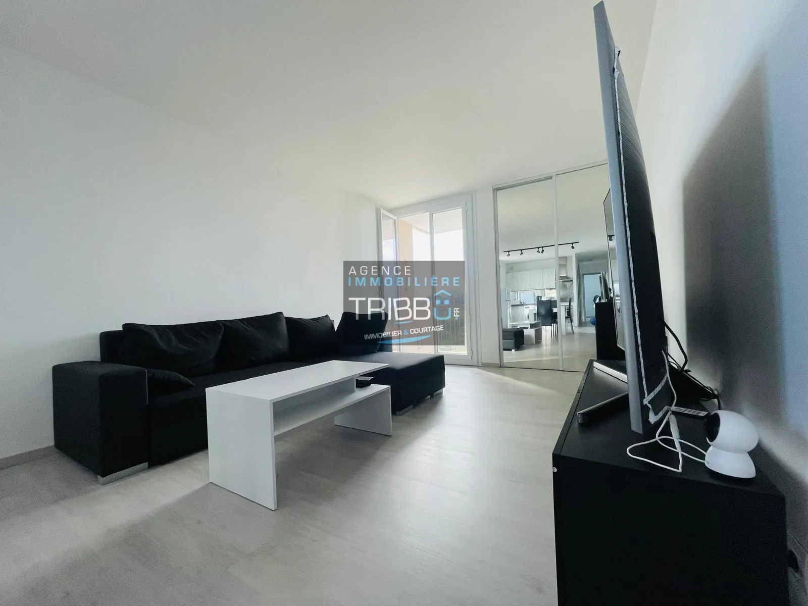 Appartement T2 rénové avec balcon et parking à Perpignan 