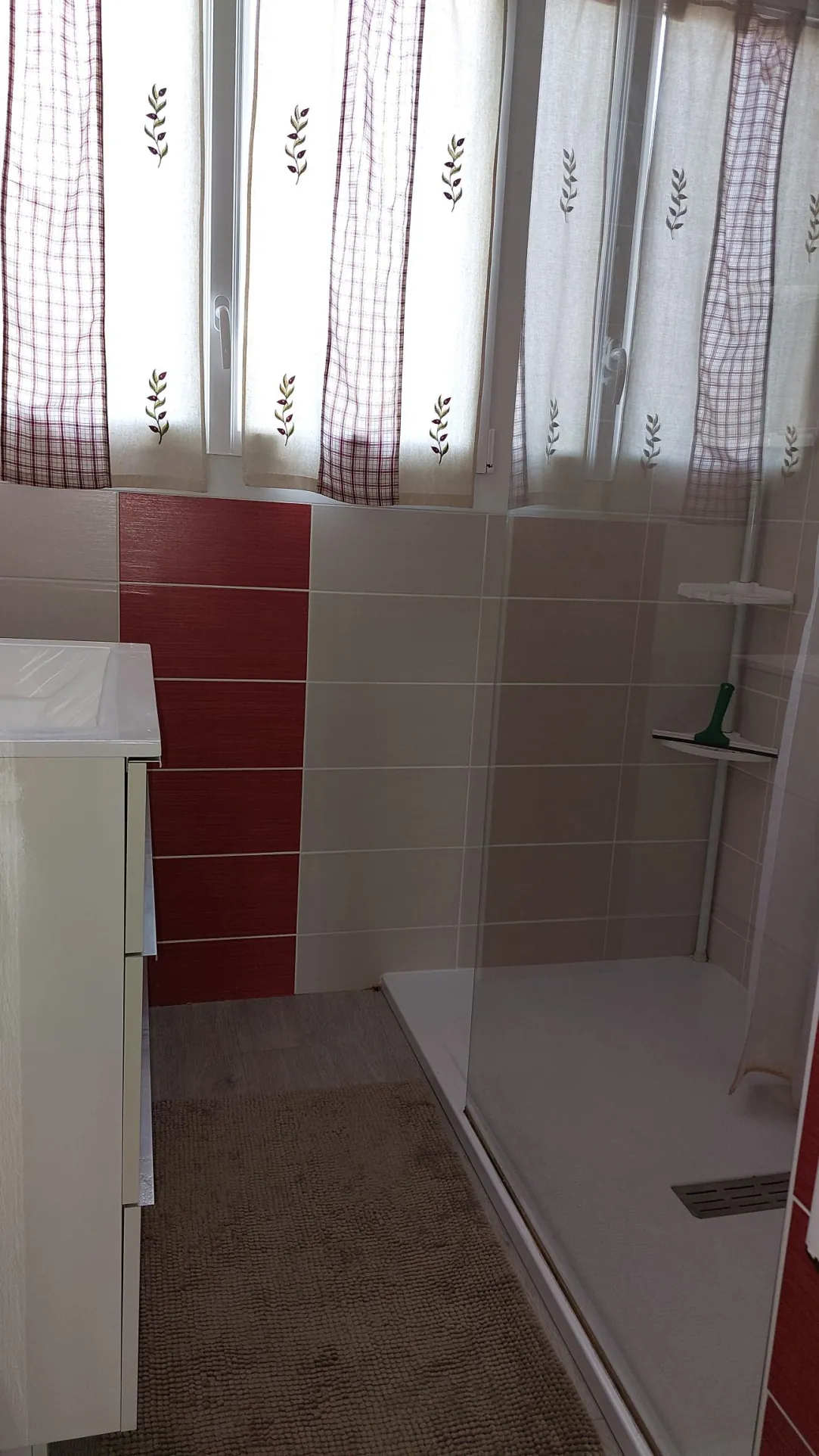 Pavillon avec deux logements indépendants à Niort - Terrasse et jardin clos 