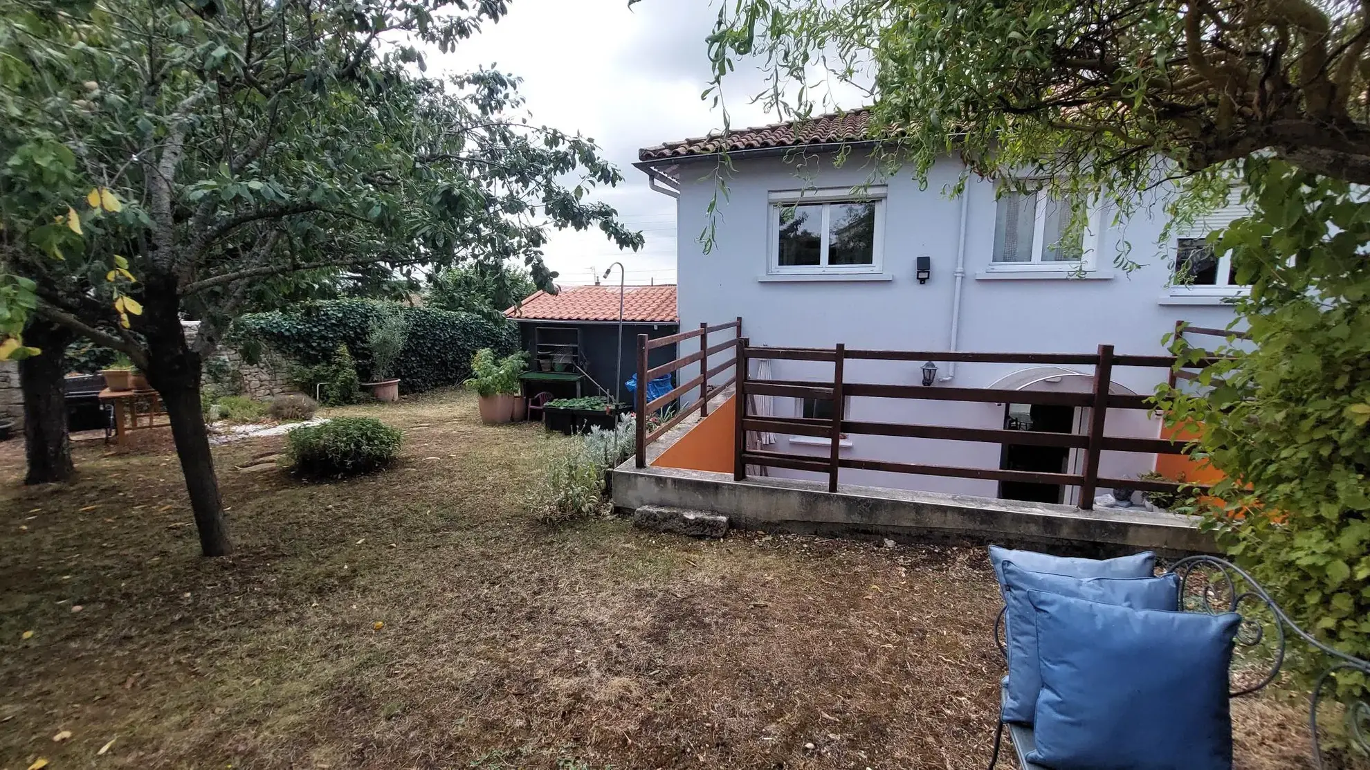 Pavillon avec deux logements indépendants à Niort - Terrasse et jardin clos 