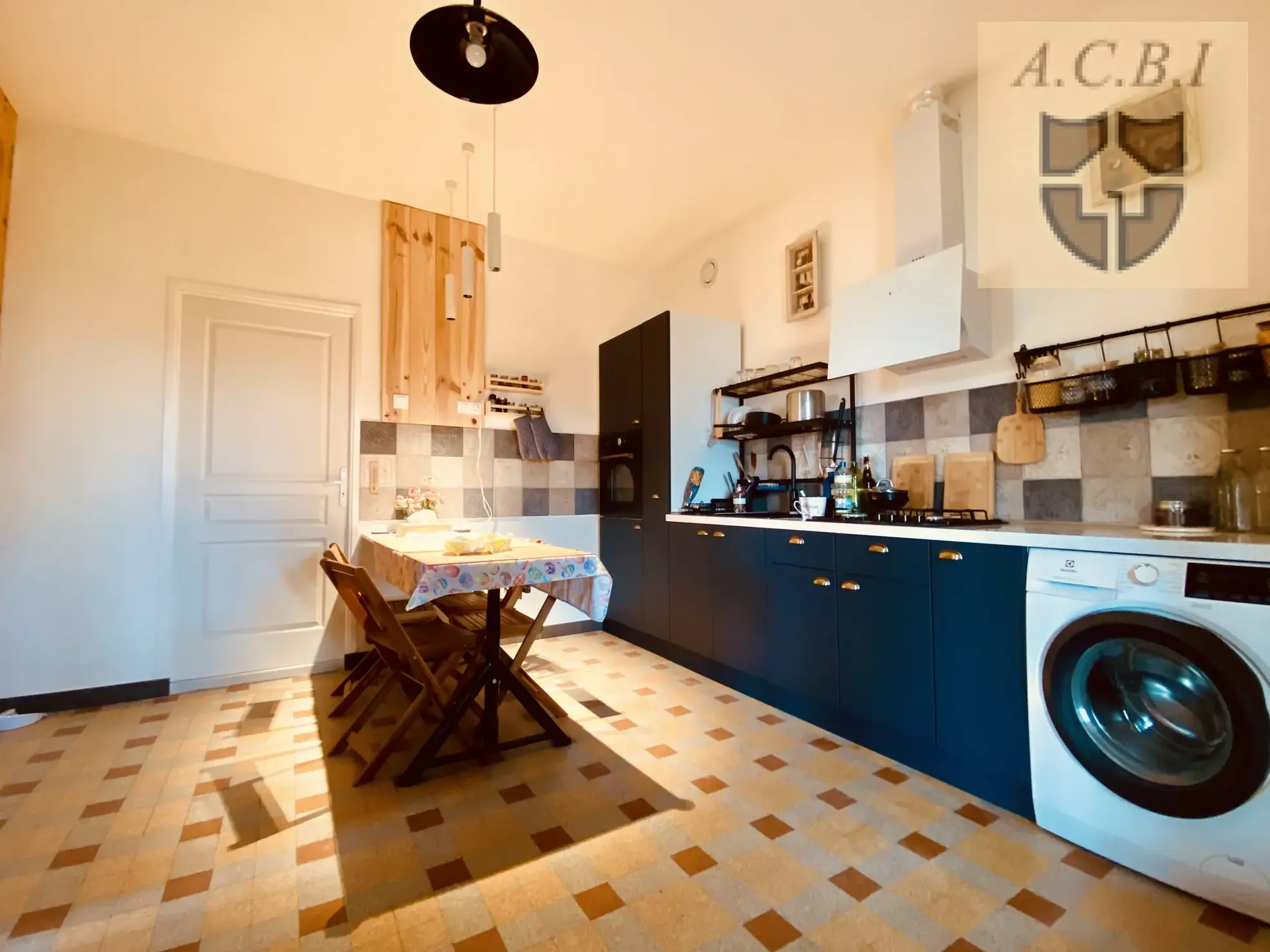 Maison de plain-pied à Montoire-sur-le-Loir avec jardin clos et modernité 