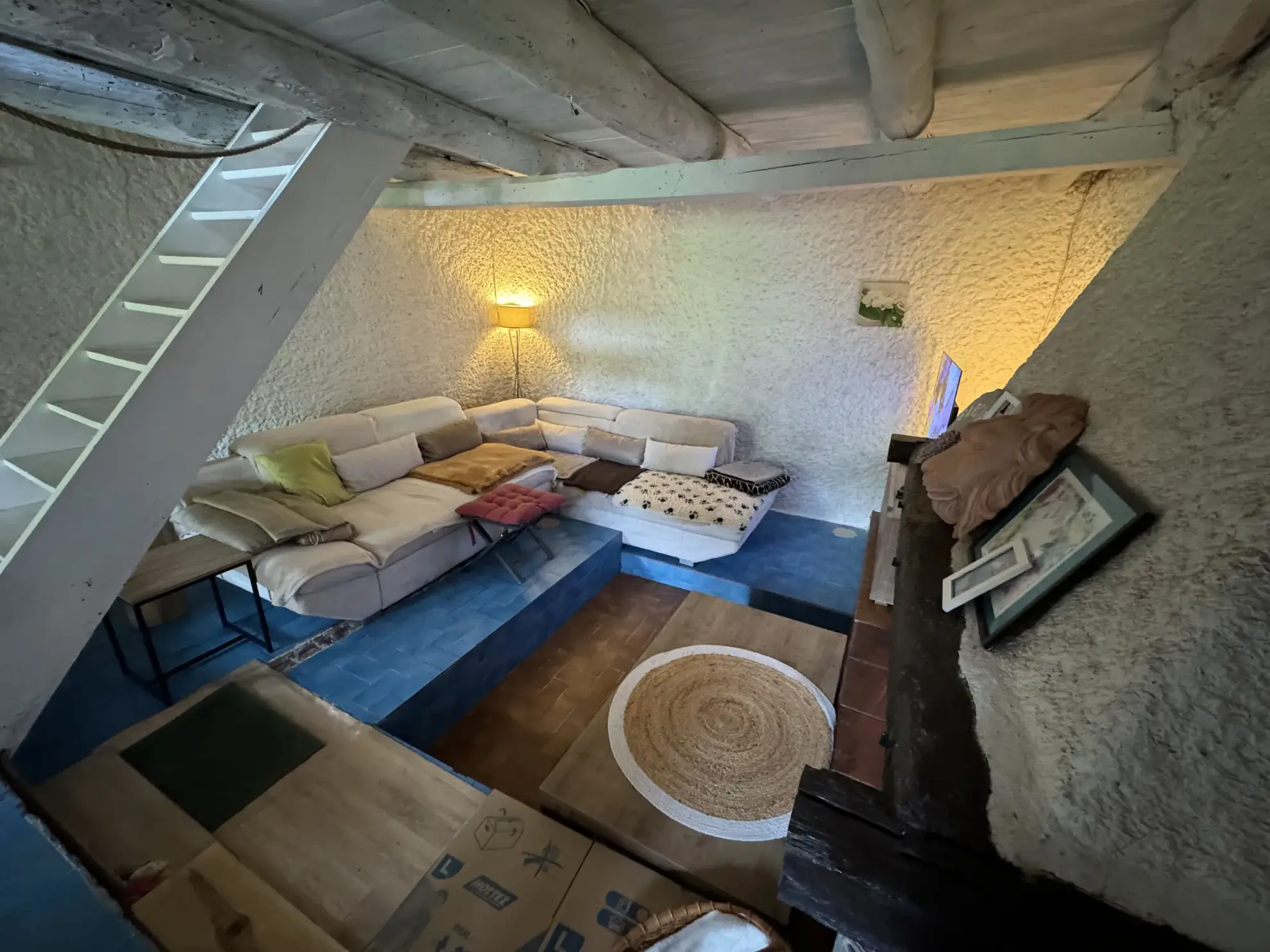 Charmante maison à Joursac, proche nature, 3 chambres, garage, idéalement située entre Massiac et Saint-Flour 