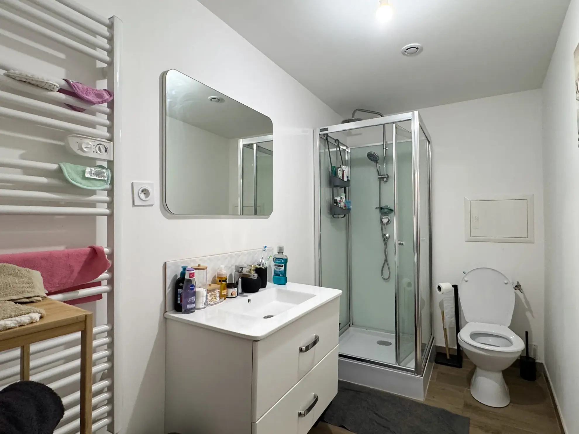 Immeuble de rapport rénové à Saint-Marcel-les-Sauzet avec 3 logements loués 