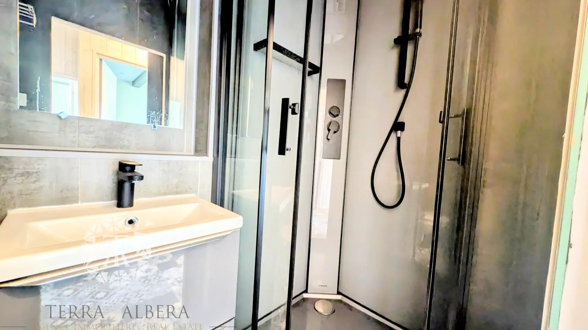 Maison de village avec fort potentiel de division à Laroque des Albères 