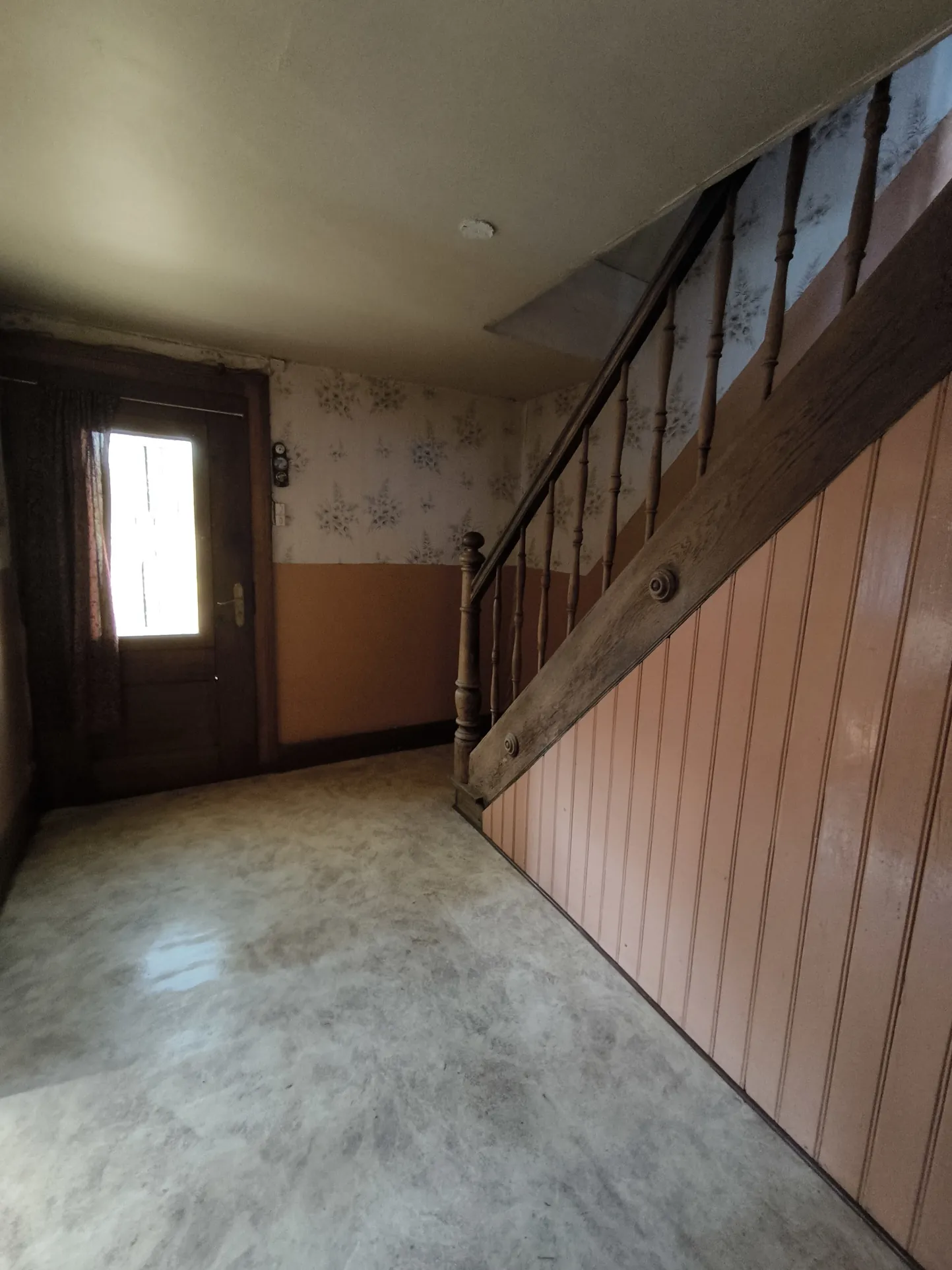 Maison à rénover à Willer avec grand terrain et dépendance de 140 m² 