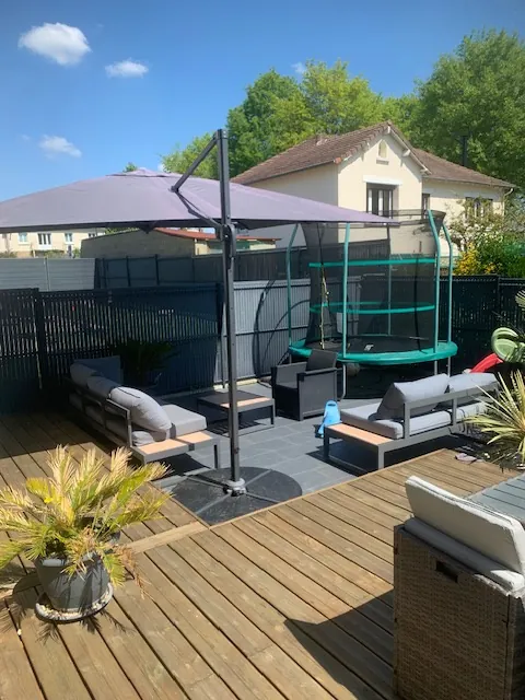 Joli pavillon récent RT2012 à La Bazoge avec garage et jardin 