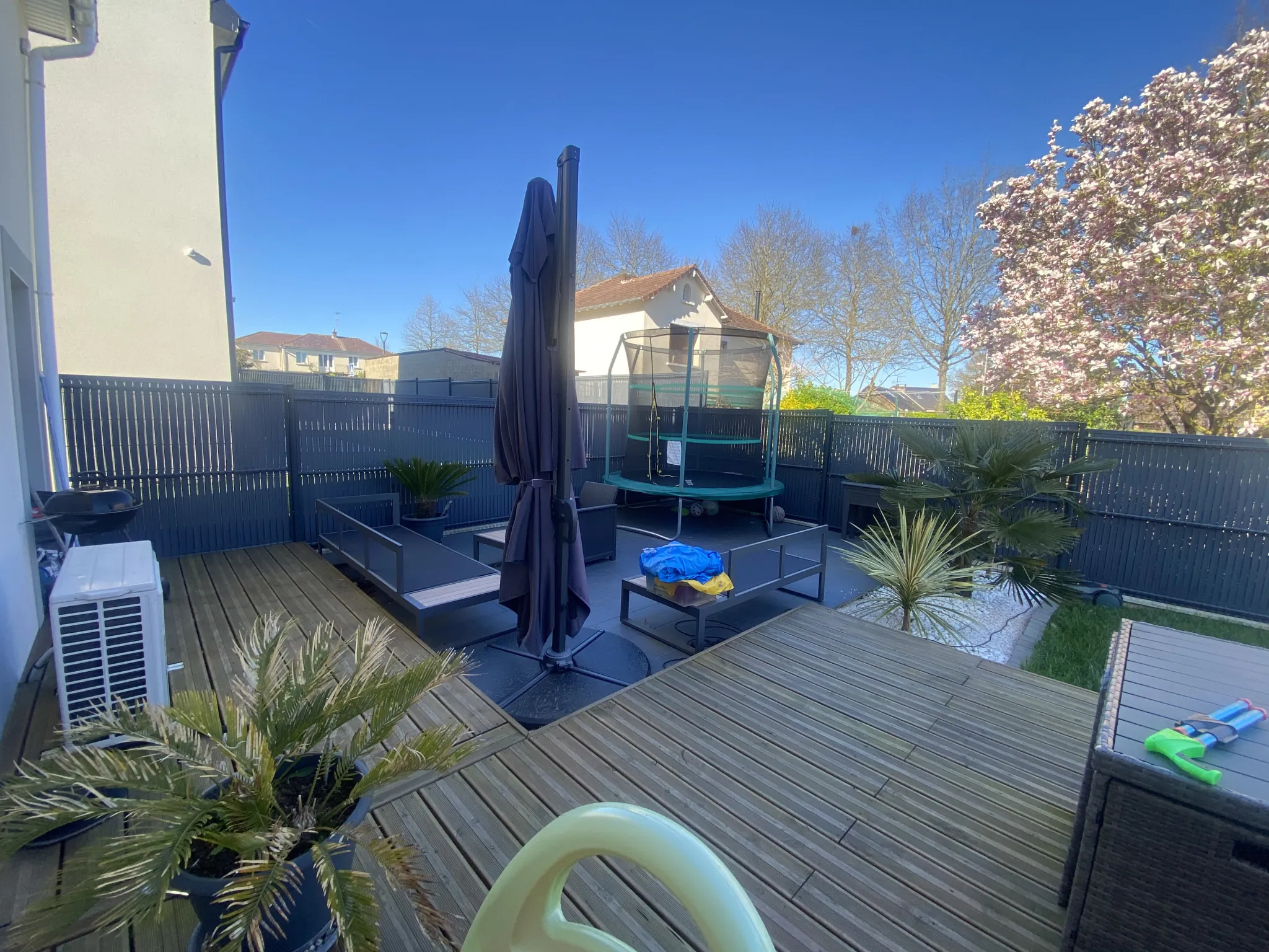 Joli pavillon récent RT2012 à La Bazoge avec garage et jardin