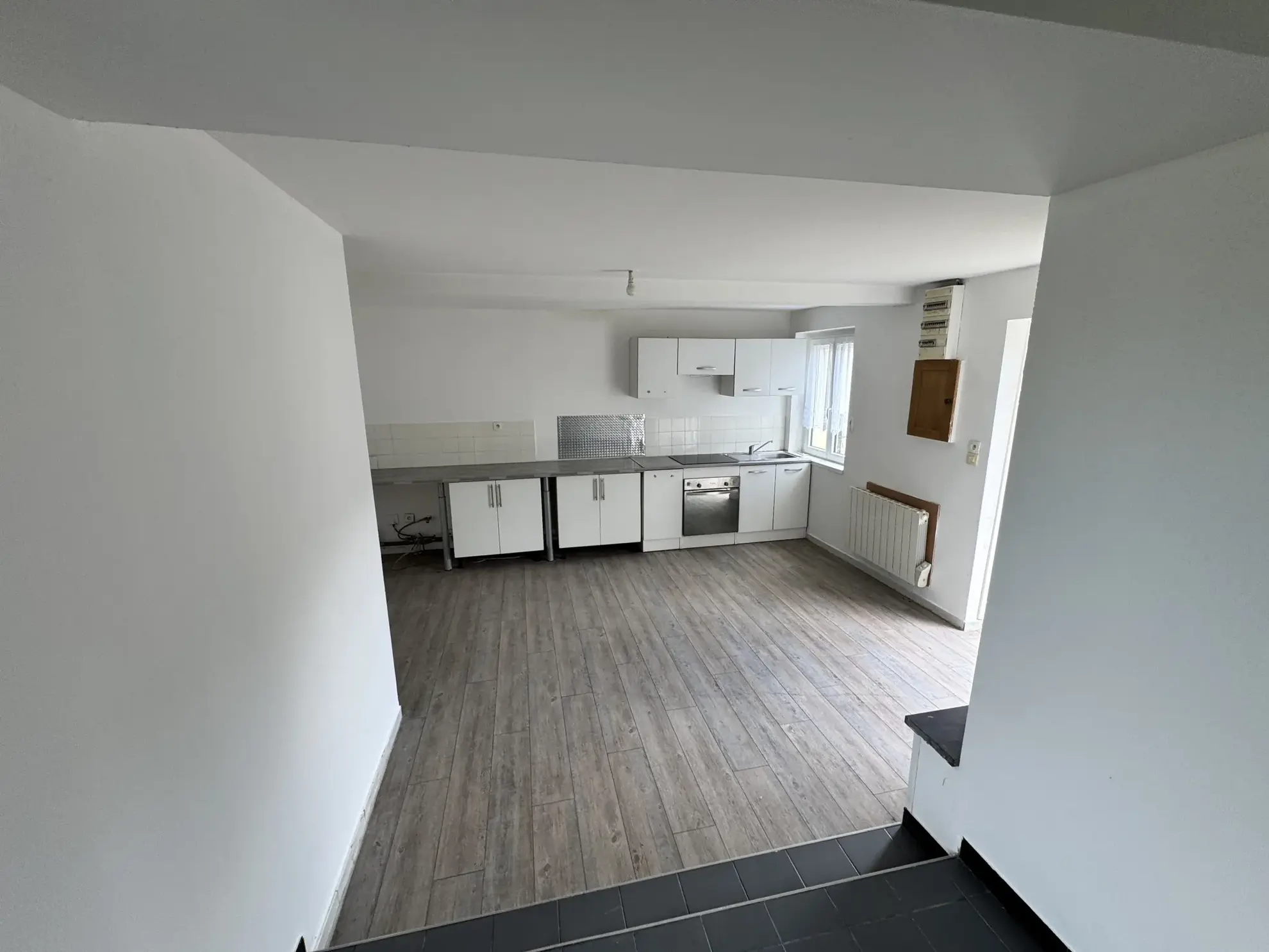 Maison à vendre à Wallers de 44 m² avec jardin et garage, idéal investisseur ou première acquisition 