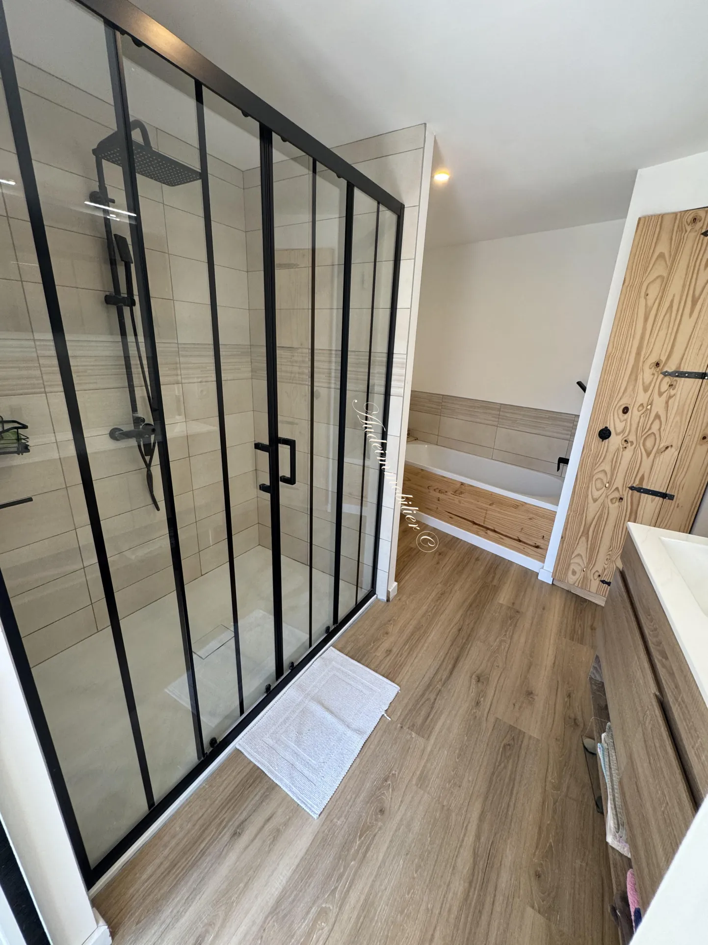 Maison de village rénovée avec vue panoramique à Limoux - 149 m² 