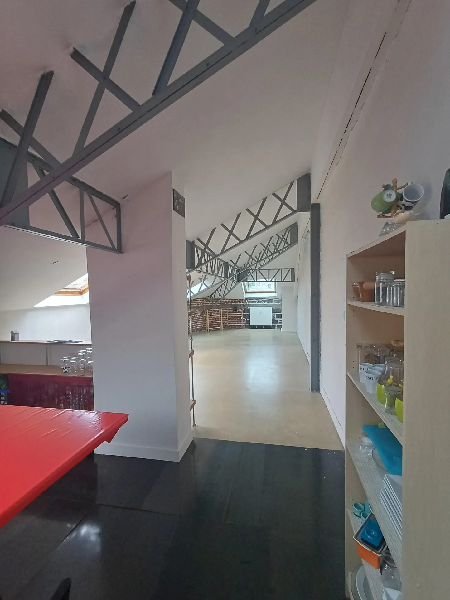 Appartement de 78m² au 5ème et dernier étage avec ascenseur à Saint-Étienne