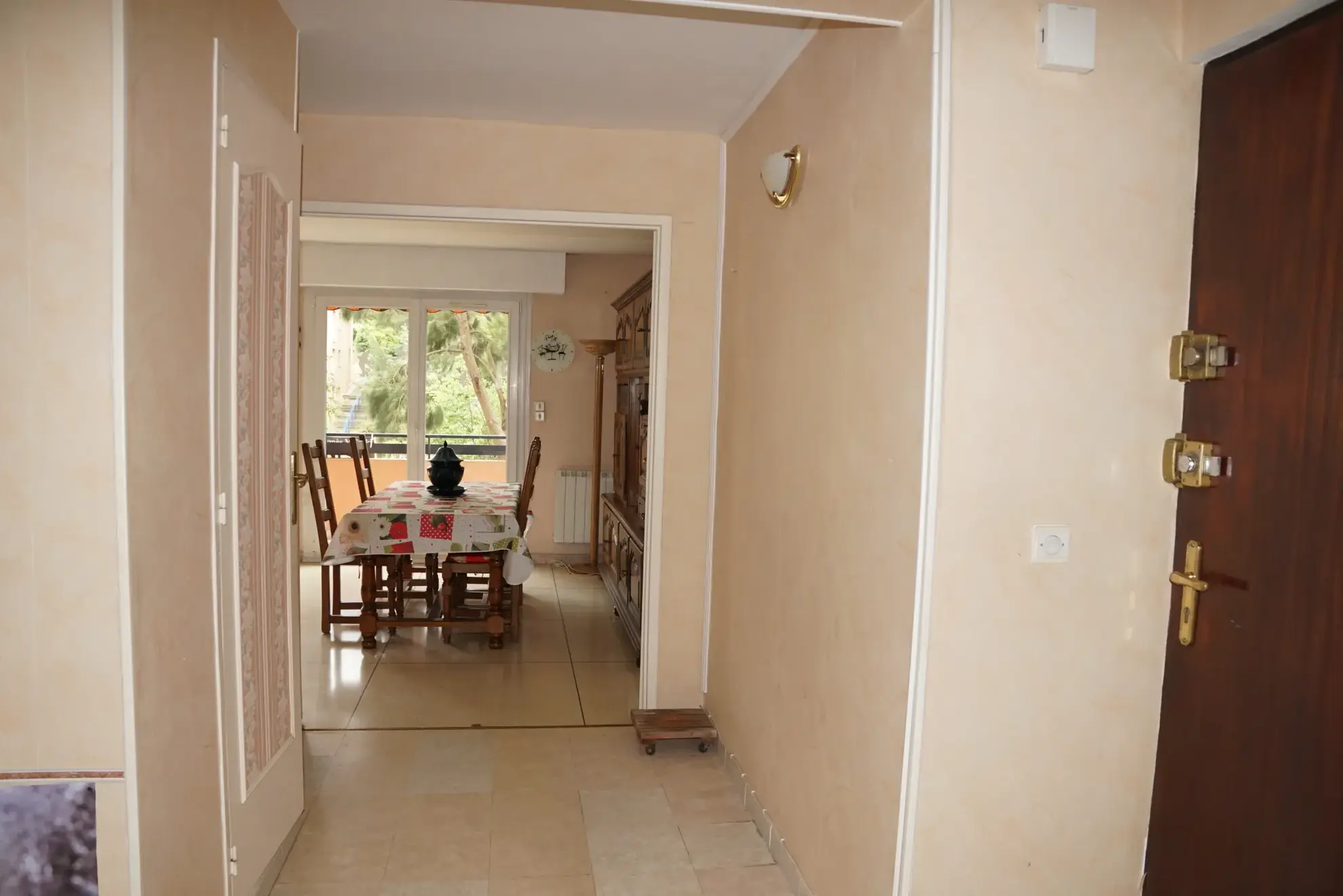 Appartement 2 pièces avec terrasse en plein centre de Cavalaire-sur-Mer 