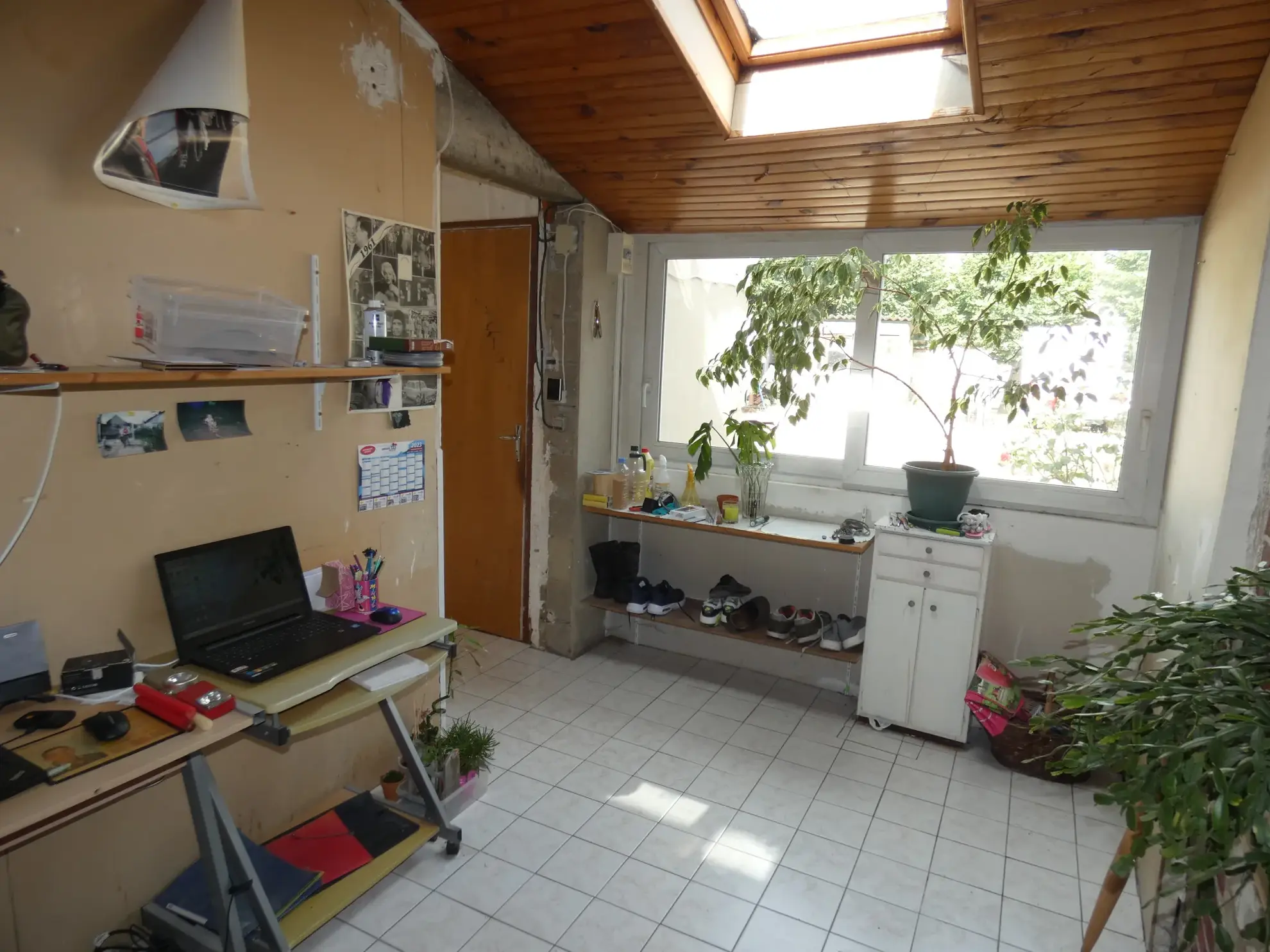 Maison contemporaine de 125 m² à Brienon-sur-Armançon avec garage et panneaux solaires 