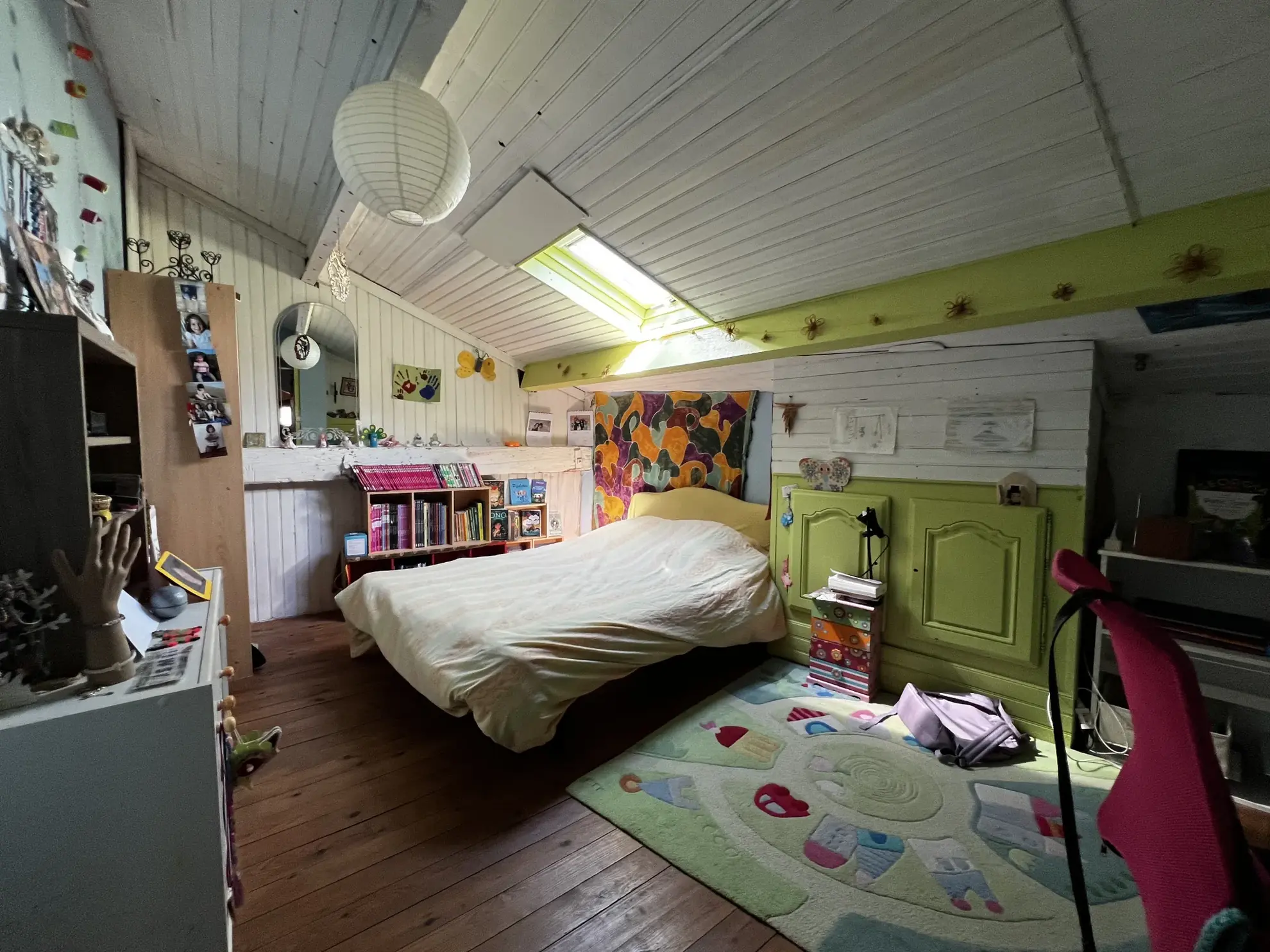 Maison familiale avec piscine, 5 chambres et grand garage à Puybarban 