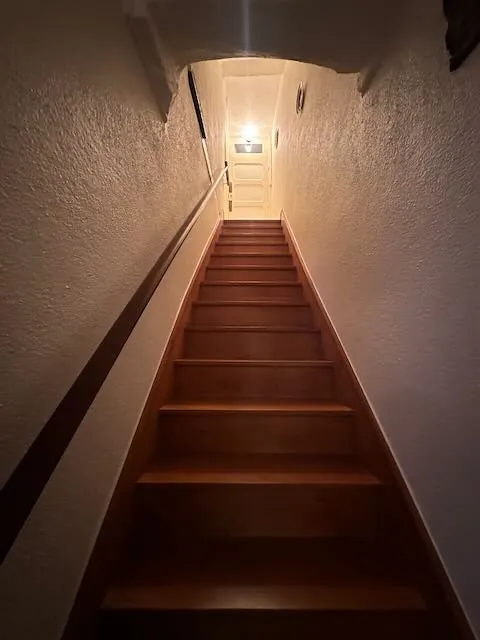 Maison de village à vendre à Marcigny avec 2 chambres et grand garage 