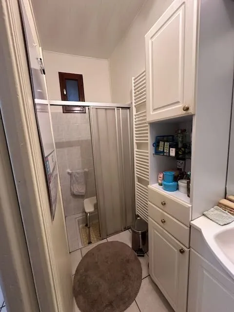 Maison de village à vendre à Marcigny avec 2 chambres et grand garage 