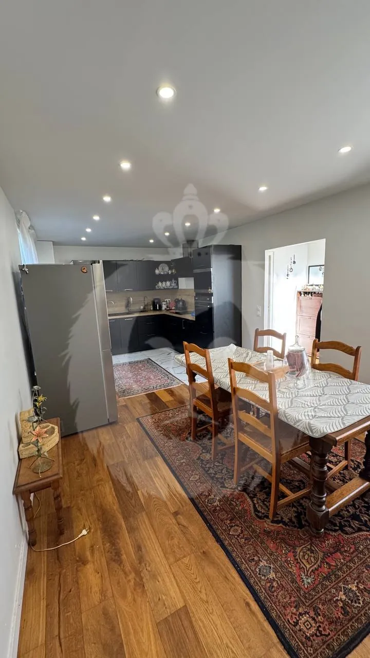 Maison 7 pièces à Balloy avec terrain et dépendances - 161 m² habitables 