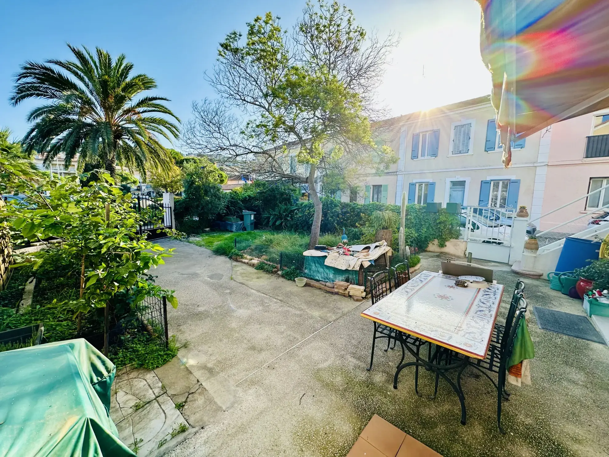 Charmant bas de villa avec jardin à Saint Mandrier sur Mer - 55m² 