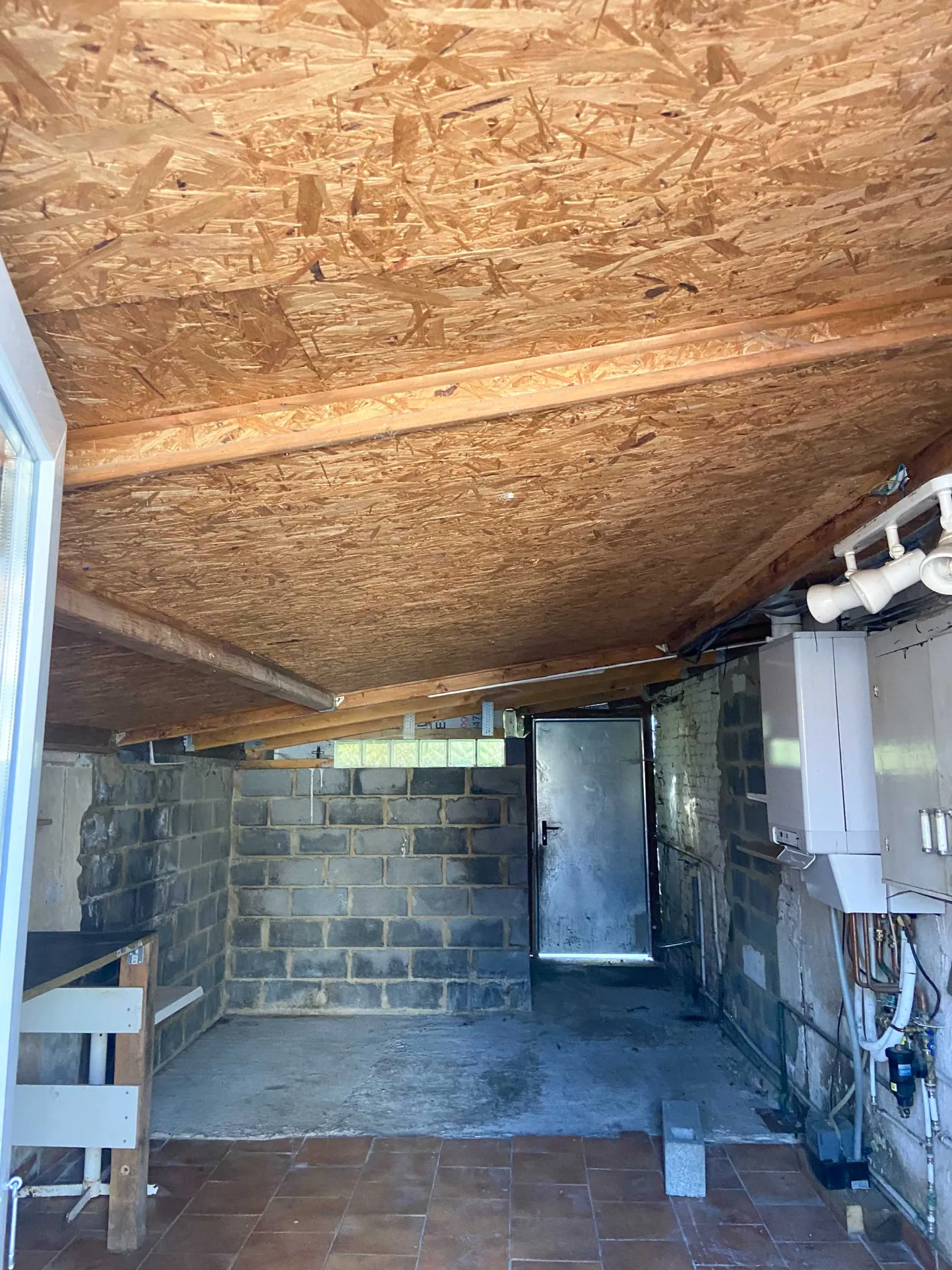 À vendre maison semi-individuelle à Jeumont avec 5 chambres et terrasse 