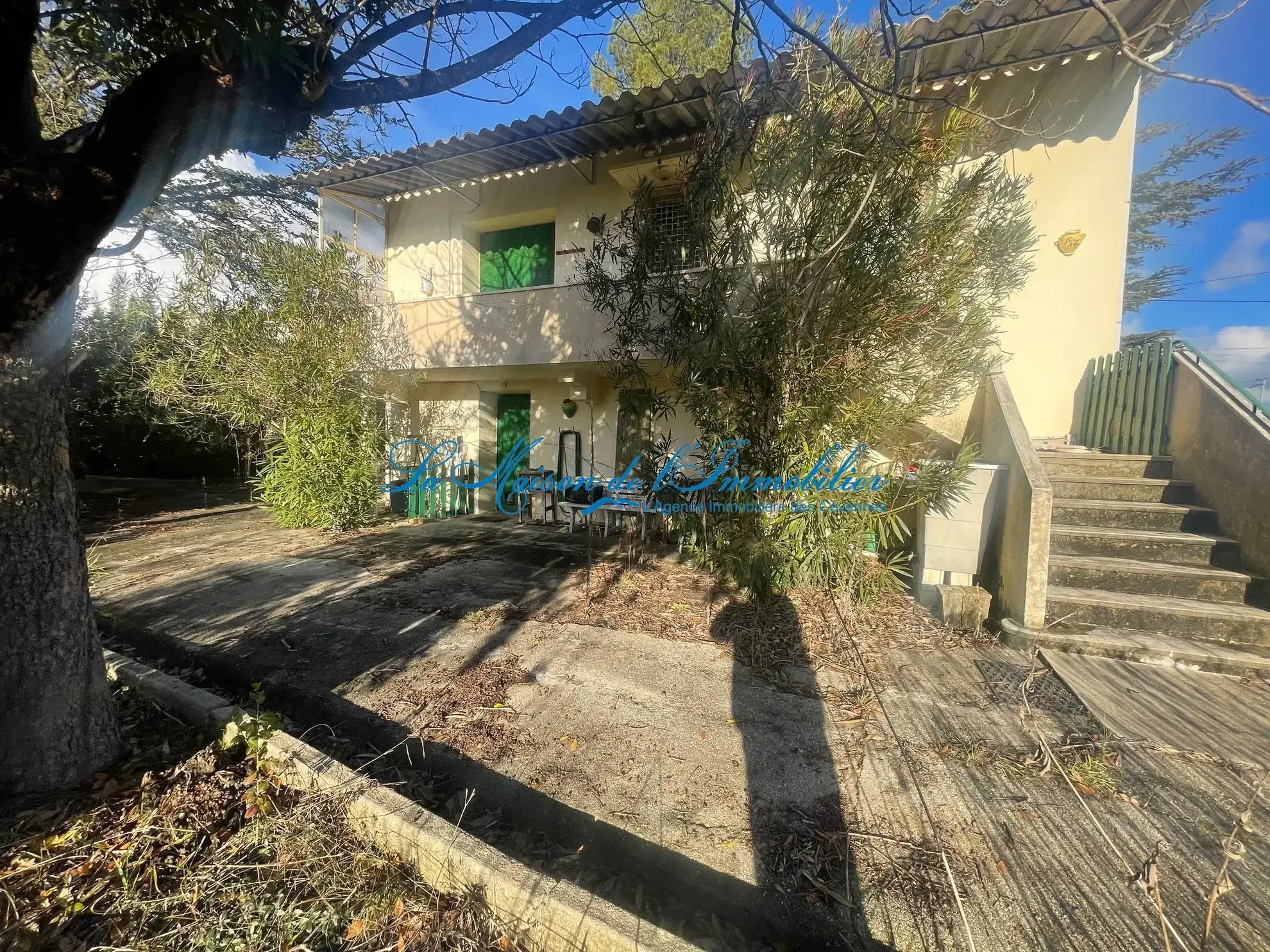 Maison à Saint Privat des Vieux avec 3 chambres et jardin de 484 m² à rénover