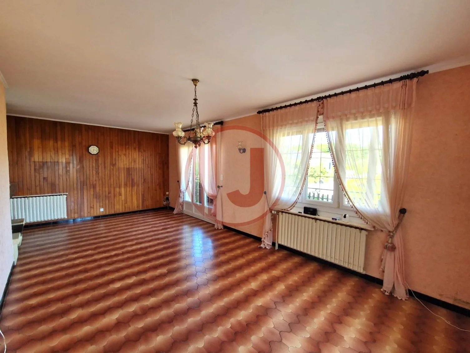 Maison familiale à Grand-Charmont près de la forêt, 130 m², terrain de 660 m² 