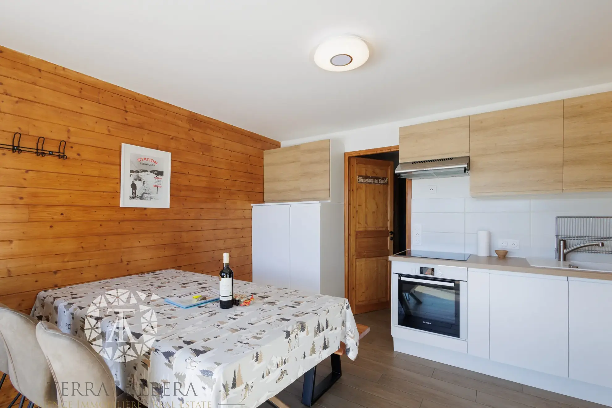 Appartement 3 pièces en rez-de-jardin à Les Angles avec vue montagne et lac 