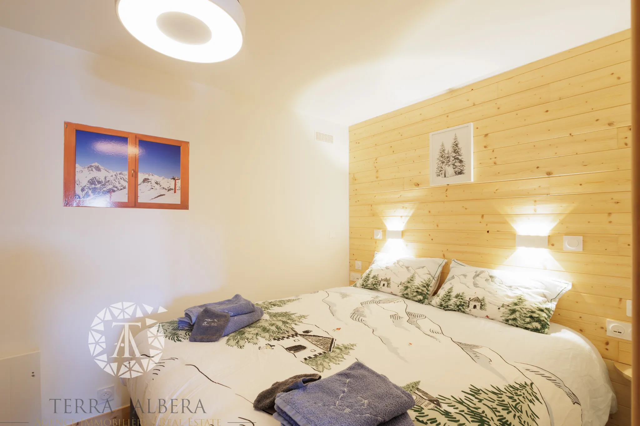 Appartement 3 pièces en rez-de-jardin à Les Angles avec vue montagne et lac 