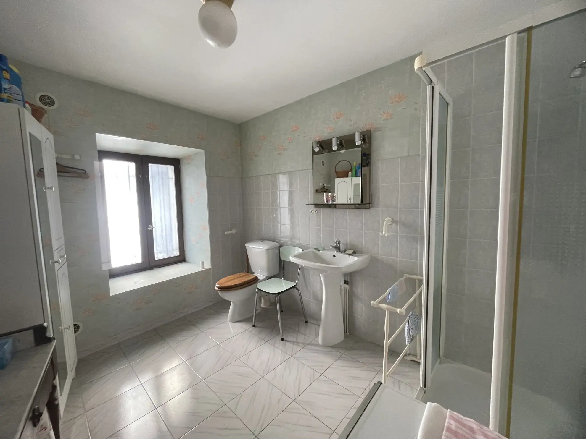 Maison de village en pierres à Brusque avec balcon et vue rivière - 104 m² 