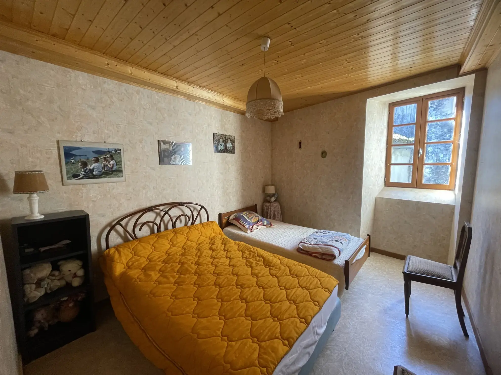 Maison de village en pierres à Brusque avec balcon et vue rivière - 104 m² 