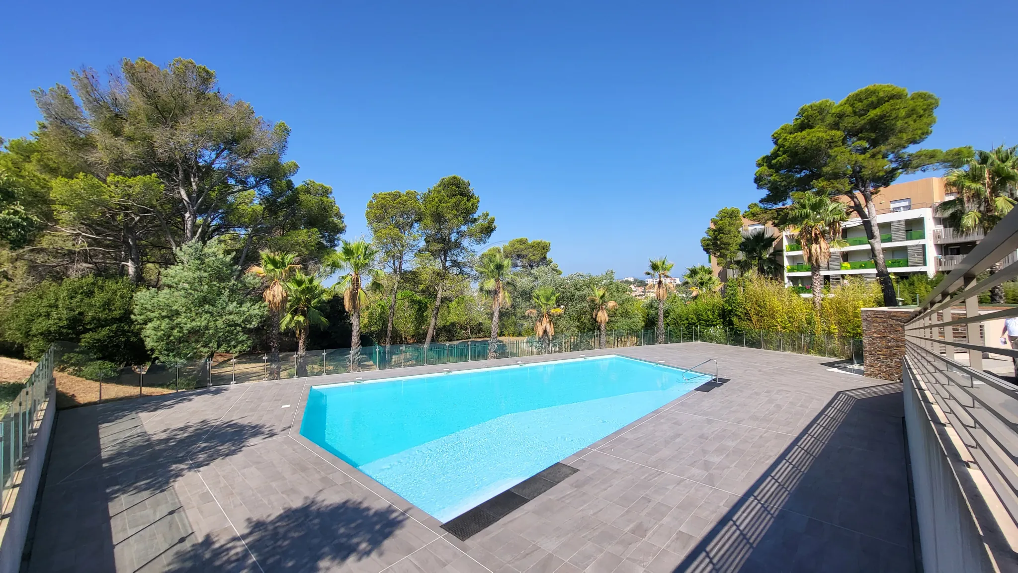 Appartement T2 avec terrasse à Saint-Raphaël, faible consommation énergétique 