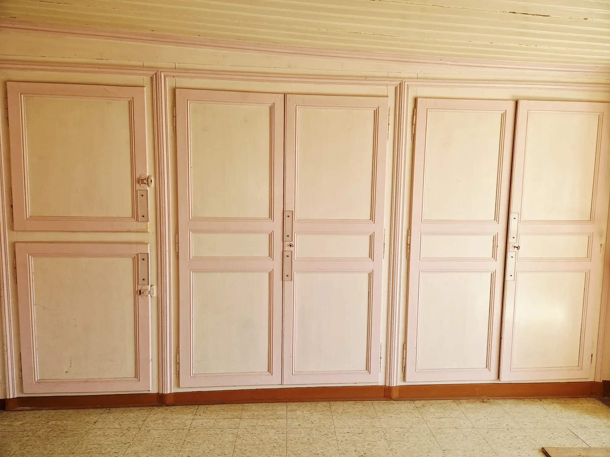 Authentique maison du 18ème siècle avec jardin et charme historique dans le Grand Est 