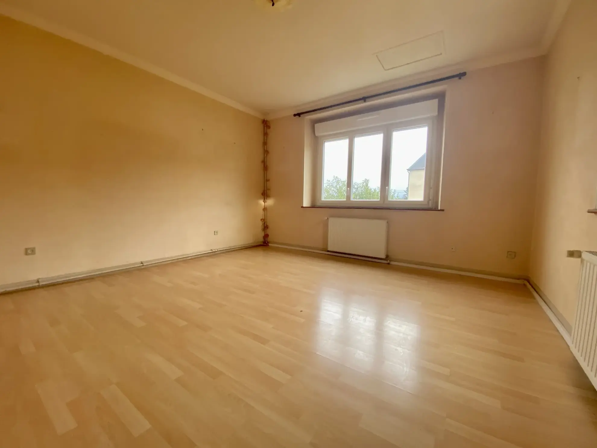 Appartement 4 pièces à Cergy le Haut avec balcon et garage