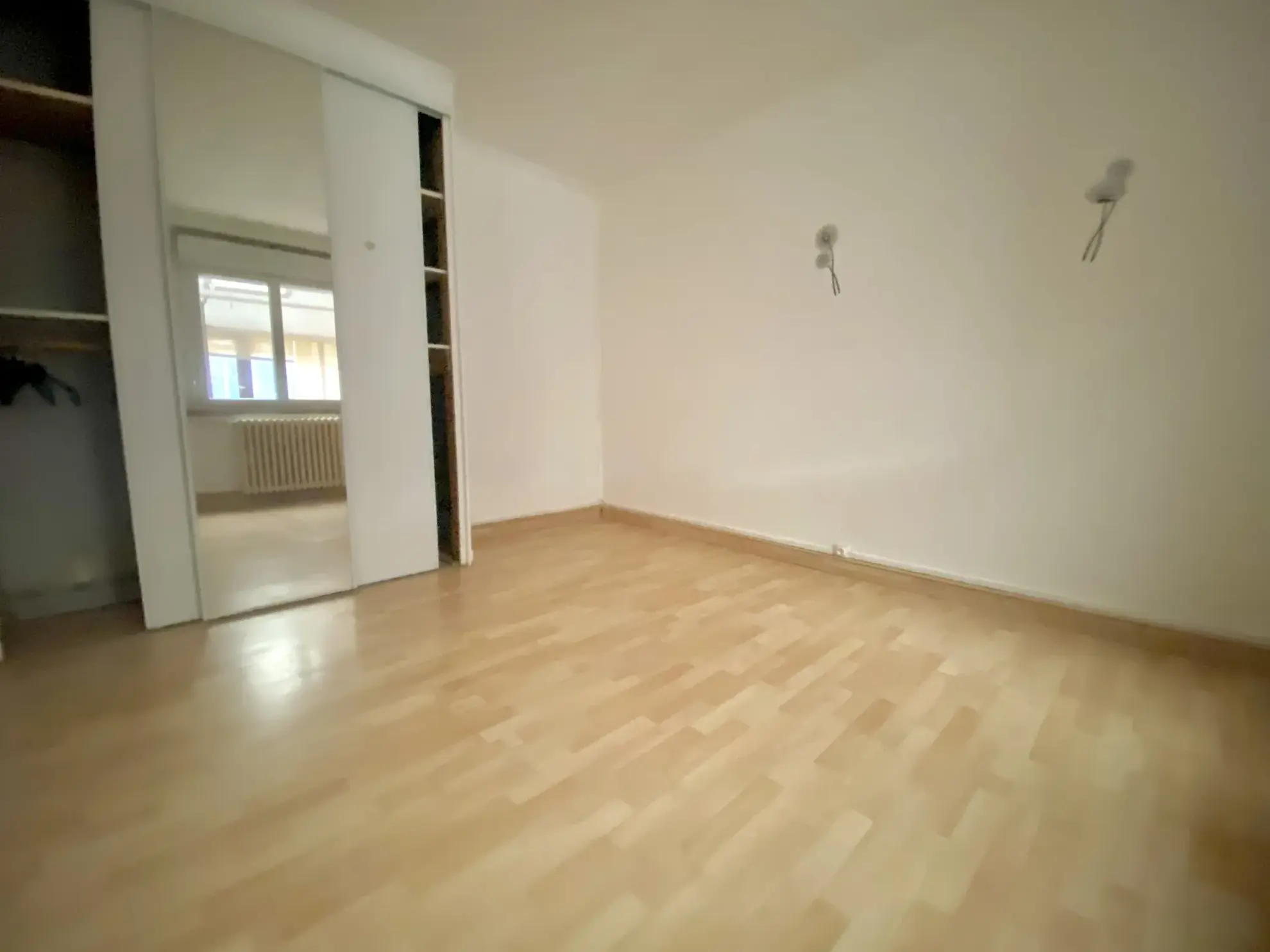 Appartement 4 pièces à Cergy le Haut avec balcon et garage 