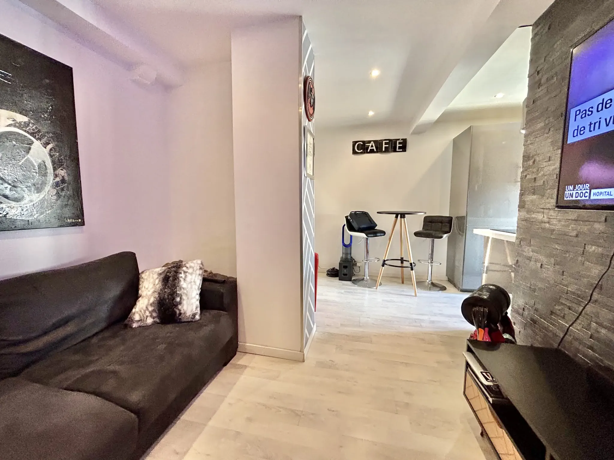 Studio rénové à Sanary-sur-Mer, proximité port, 20m2 