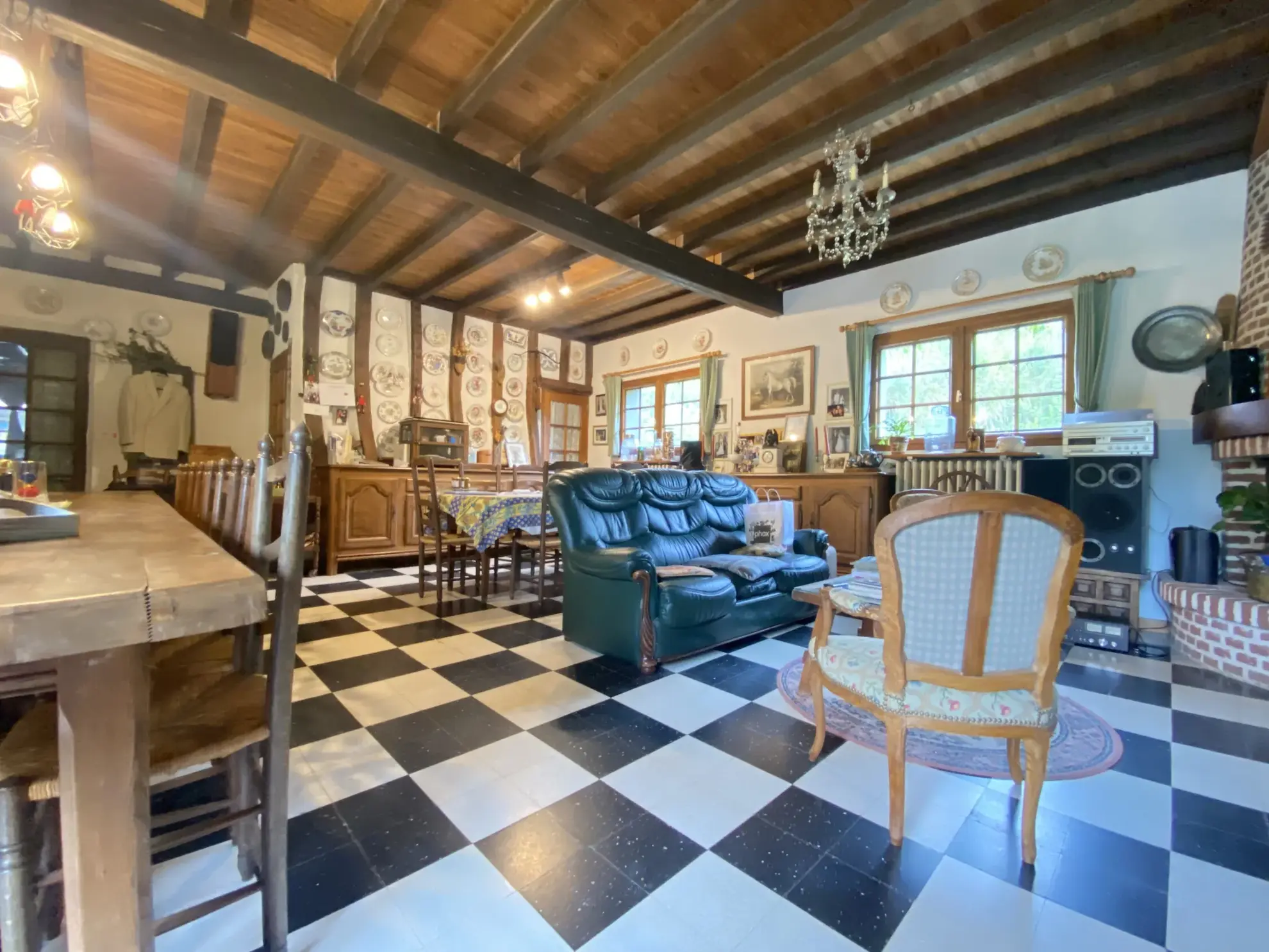 Charmante maison de campagne avec habitation secondaire et grand terrain à Huppy 