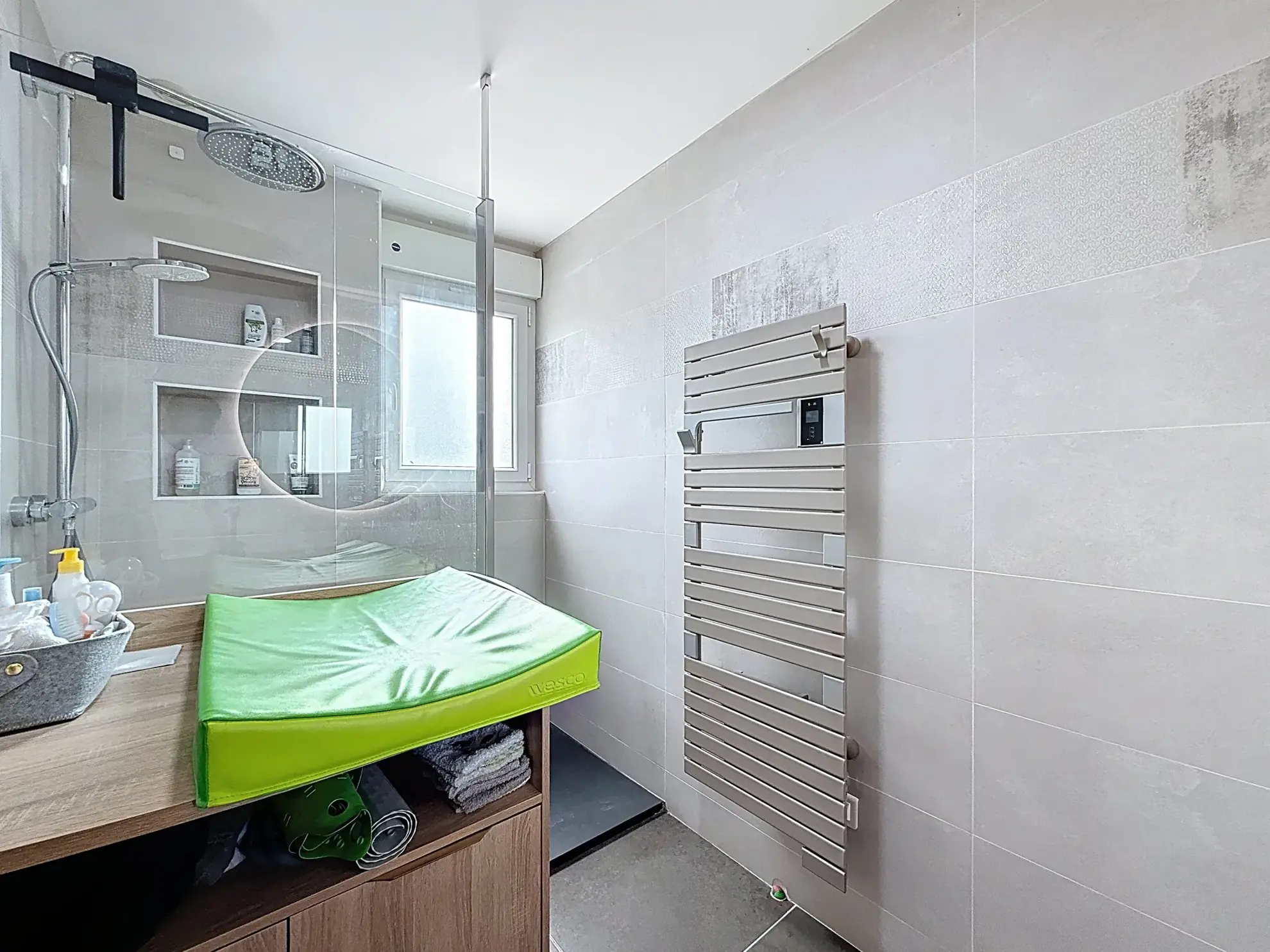 Appartement indépendant de 125 m² avec terrasse et garage à Ambacourt – Opportunité rare 