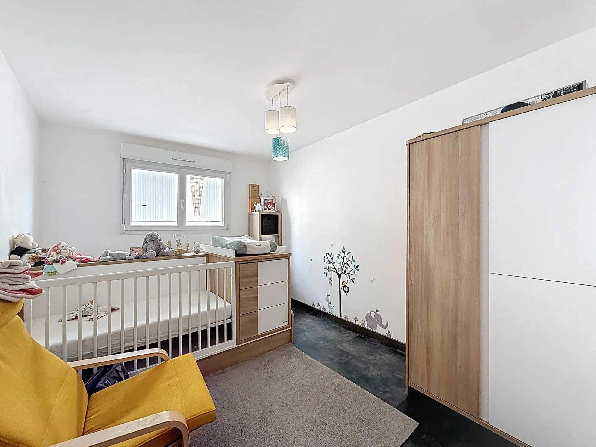 Appartement indépendant de 125 m² avec terrasse et garage à Ambacourt – Opportunité rare 