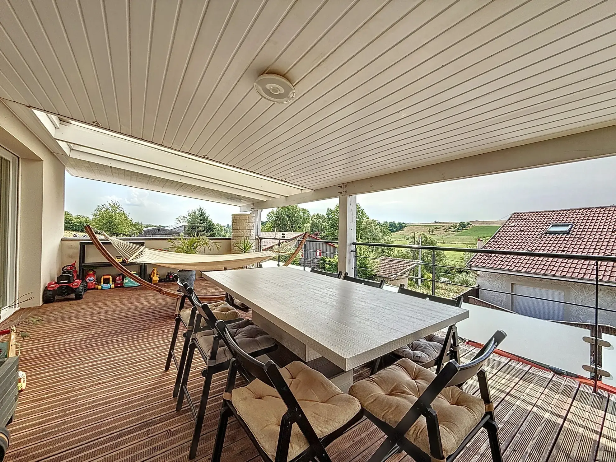 Appartement indépendant de 125 m² avec terrasse et garage à Ambacourt – Opportunité rare 