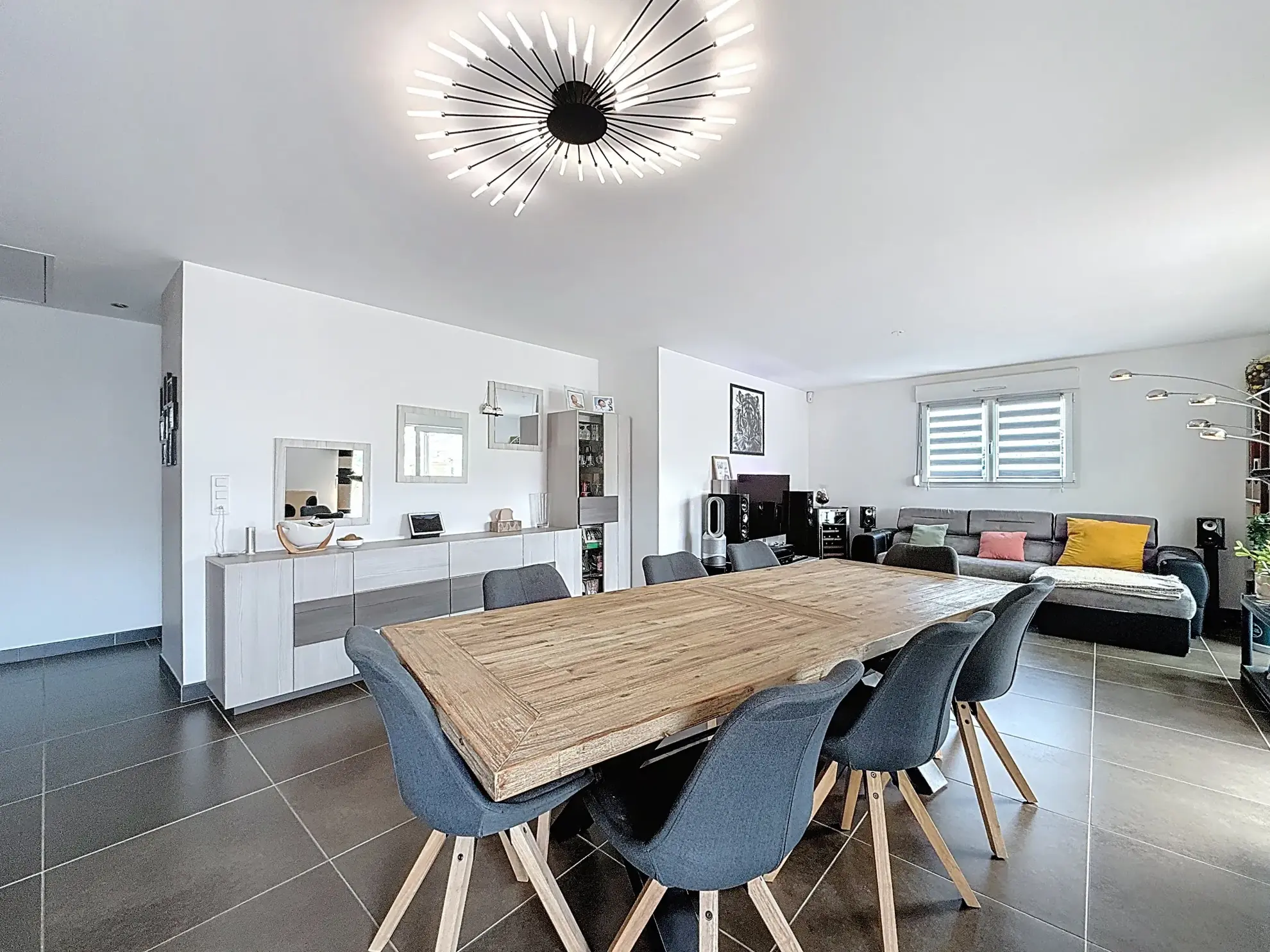 Appartement indépendant de 125 m² avec terrasse et garage à Ambacourt – Opportunité rare 