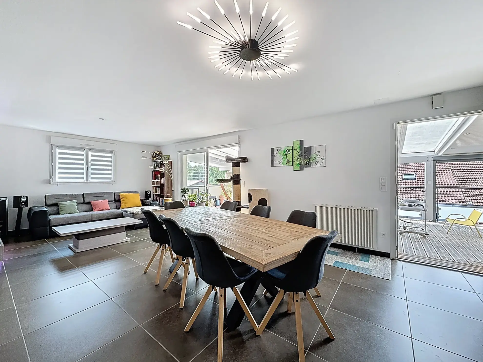 Appartement indépendant de 125 m² avec terrasse et garage à Ambacourt – Opportunité rare 